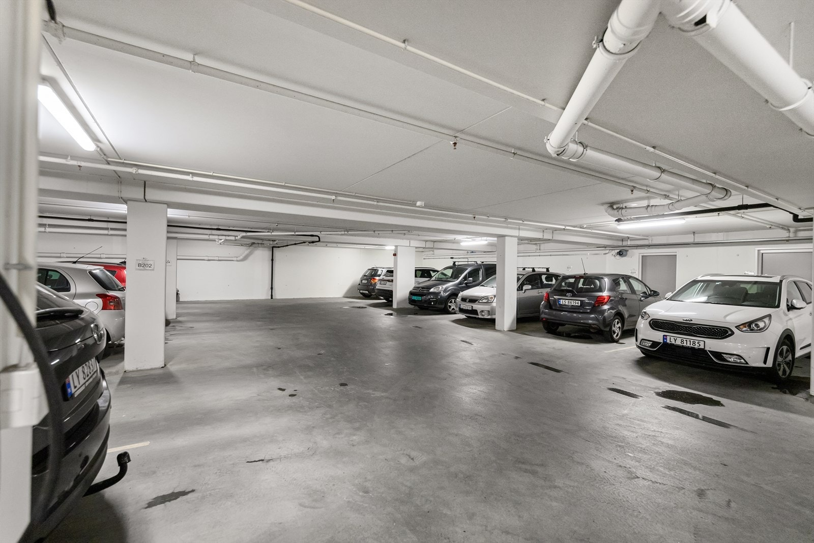Parkering i p-kjeller medfølger Galleribilde