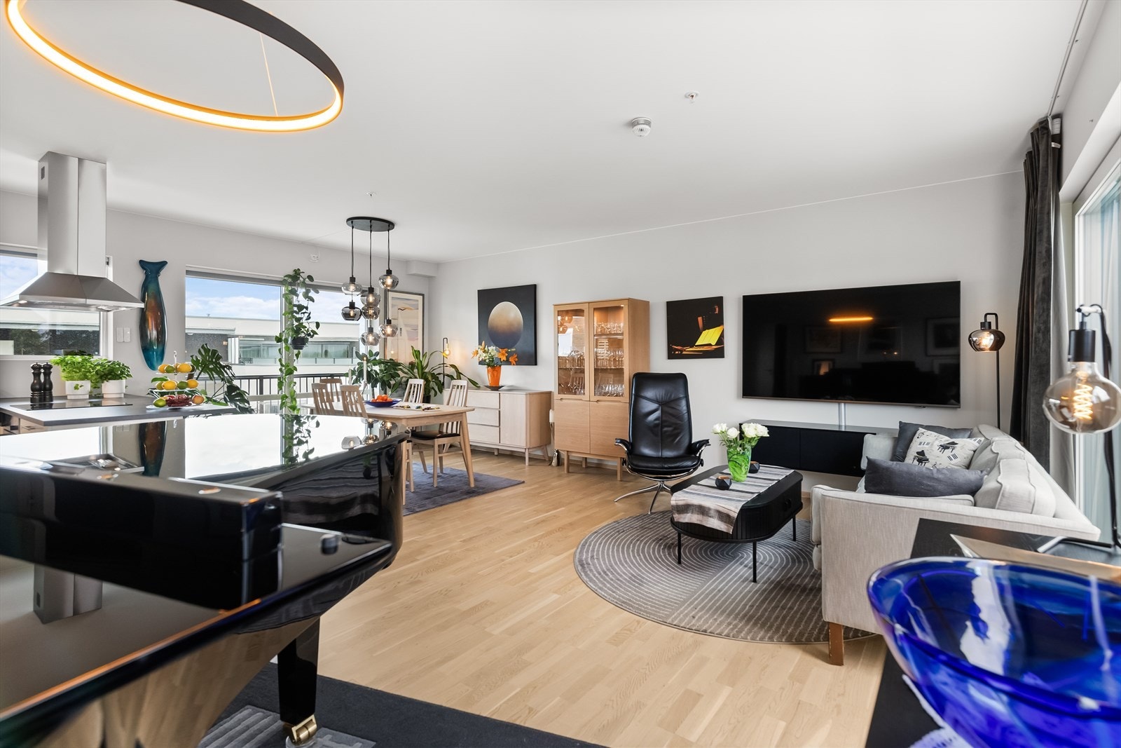 Det er virkelig danserom for den som liker å showe sent på kveld Galleribilde