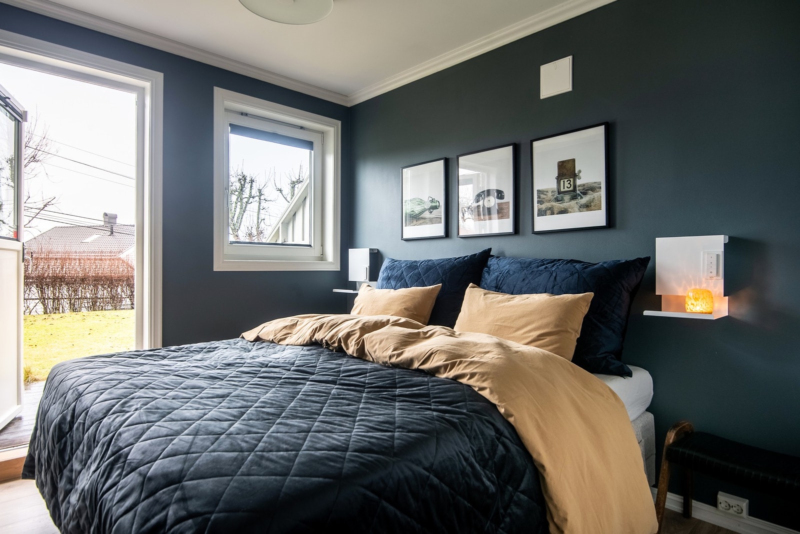 Underetasjen rommer tre gode soverom, alle med gulvvarme. Galleribilde