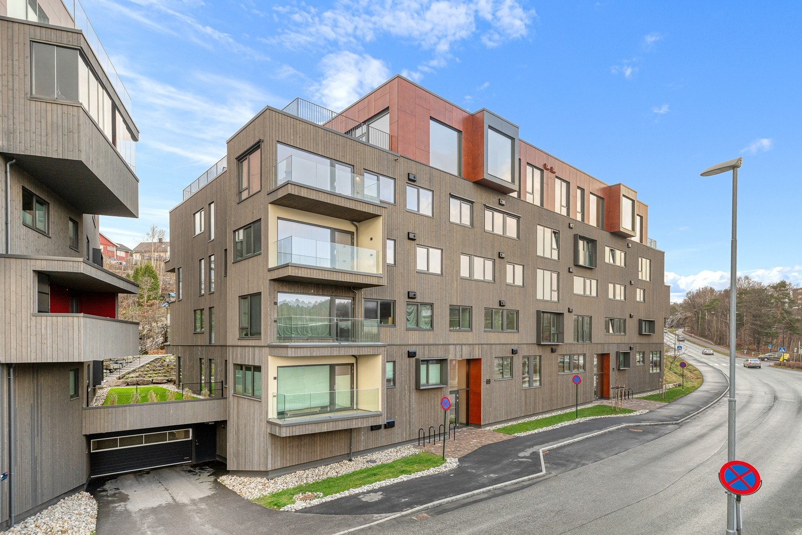 Fasade fra inngangspartiet Galleribilde