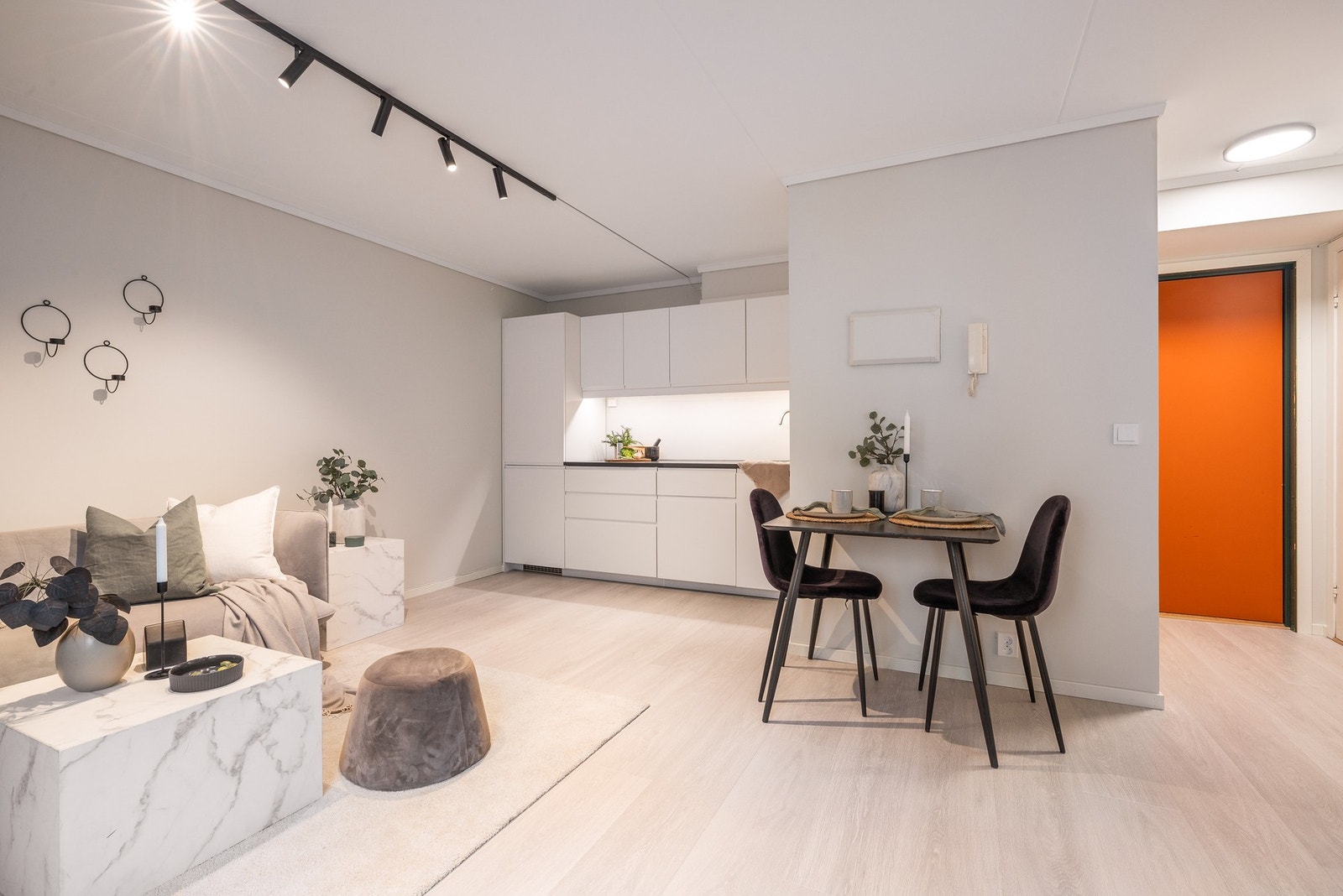 Gulvet ble byttet i 2024 utført av Recover. Galleribilde