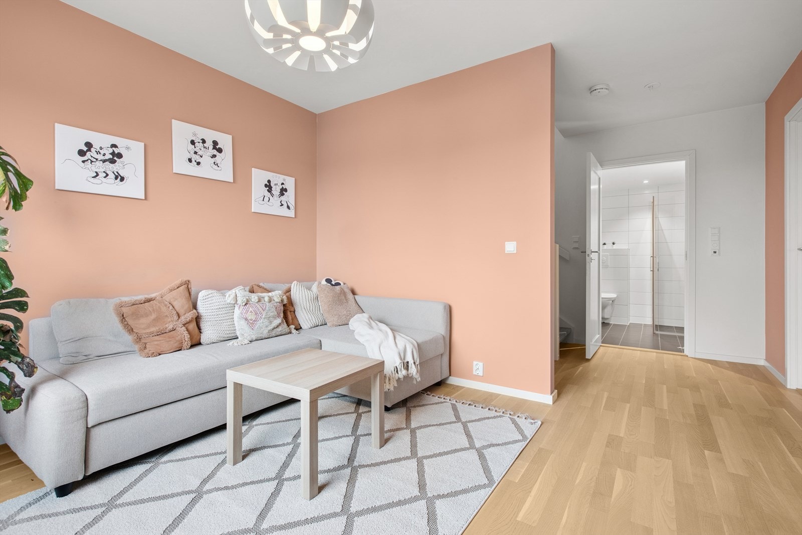 I underetasje er det også en stor bod på ca. 8,3 kvm. Galleribilde