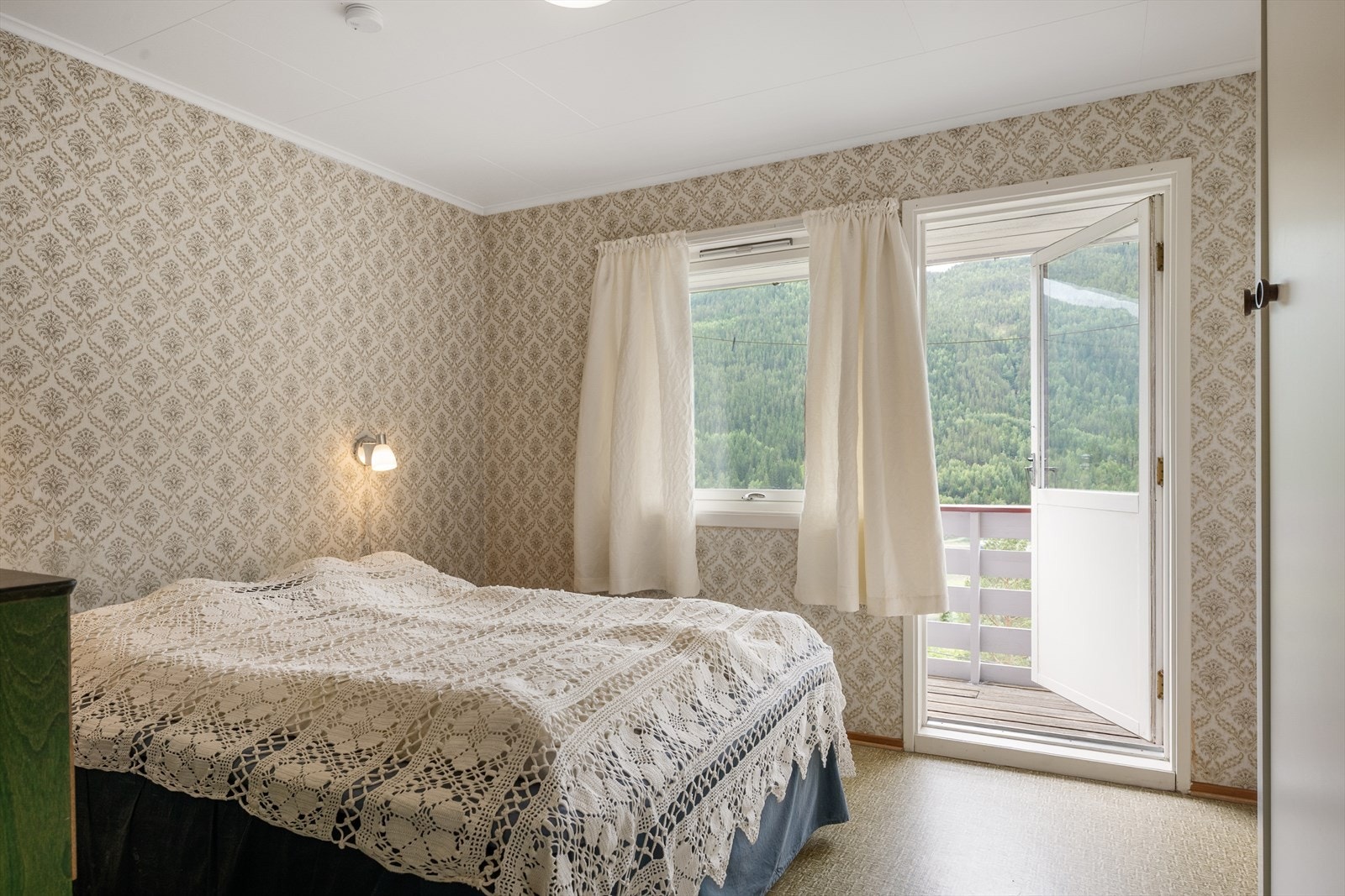 Hovedsoverom - boligen har totalt 3 godkjente soverom. Galleribilde