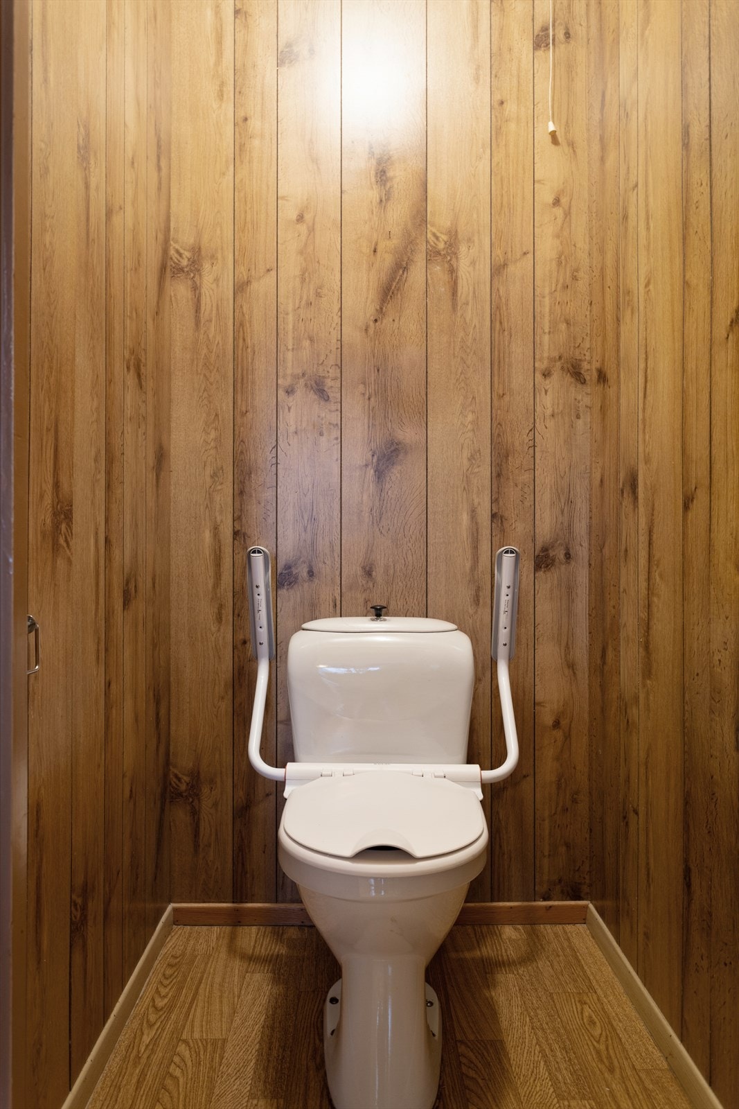 Toalettrommet er ca. 1 m². Galleribilde