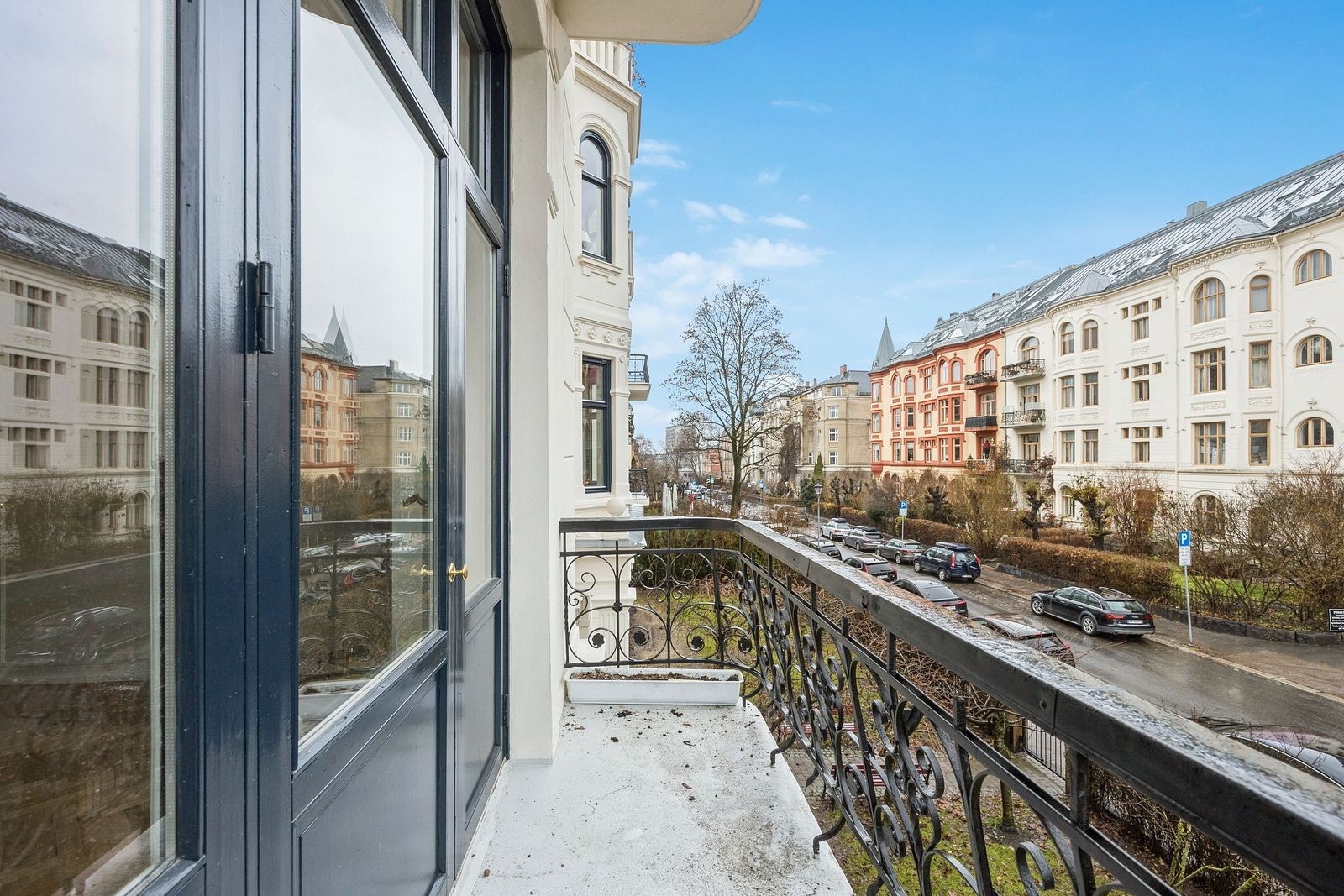 Balkong mot Oscars Gate. Galleribilde