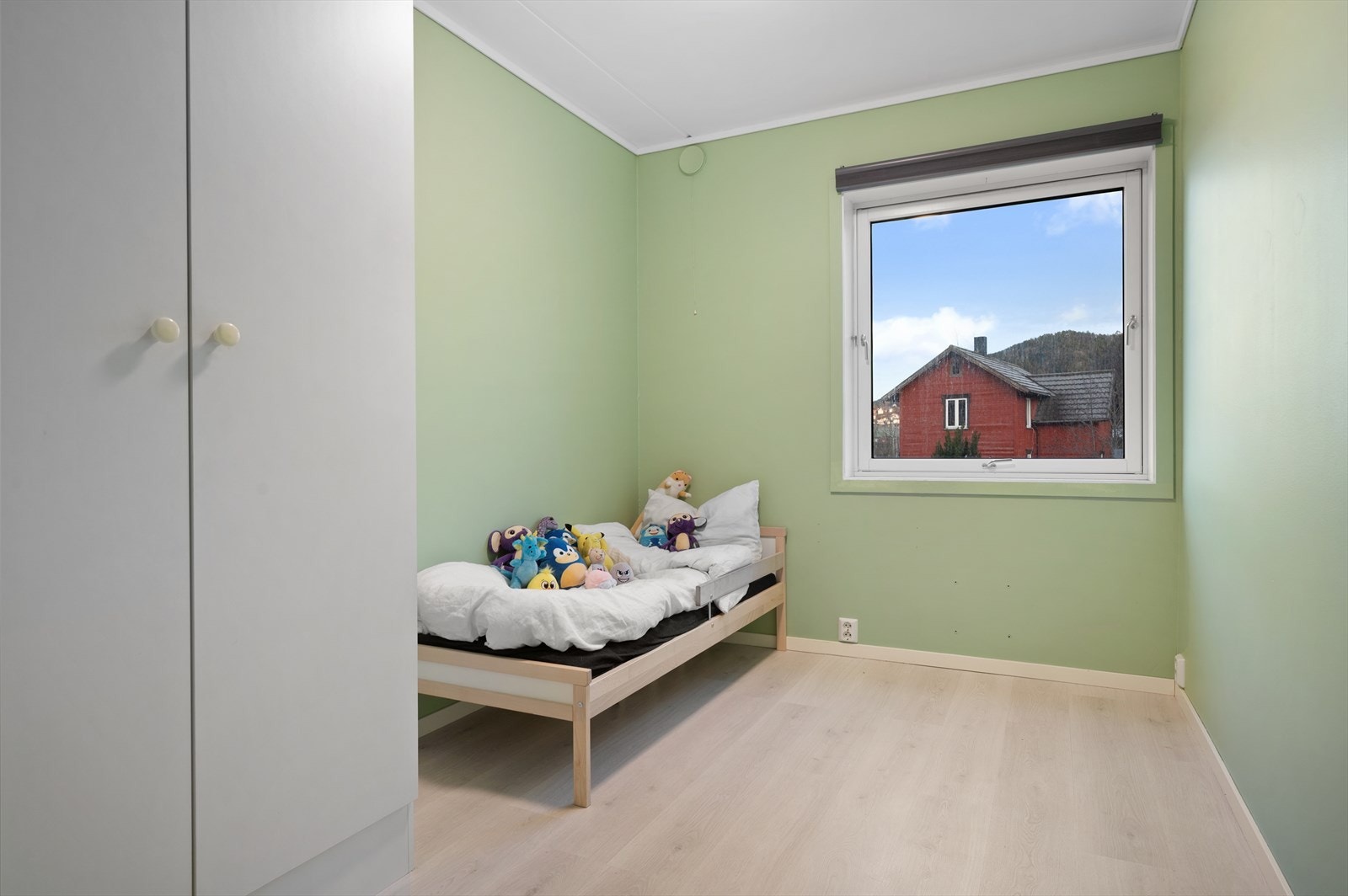 Det andre soverommet kan fint brukes som kontor dersom ønskelig. Galleribilde