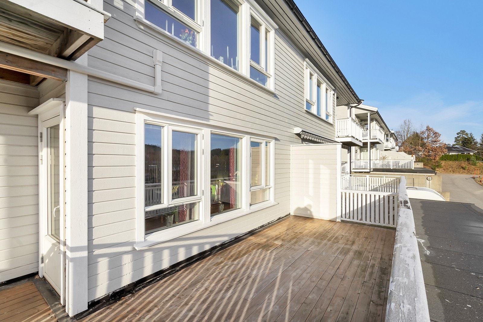 Hele bygget skal males sommeren 2026. Galleribilde