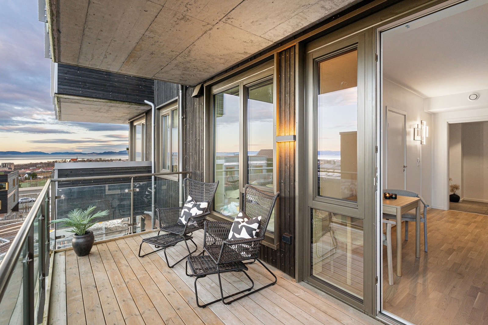 Velkommen til Karen Aunes veg 7A presentert av Merk M Ramberg ved EiendomsMegler 1. (Foto: Ekaterina Krogstad/Krogstad & Nervik Boligfotografer) Galleribilde