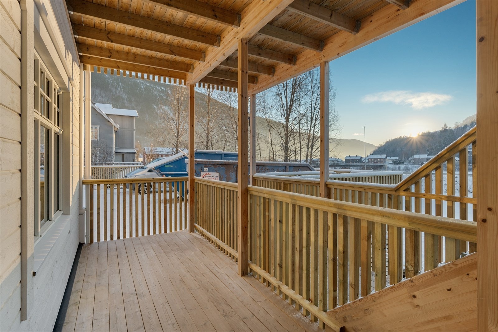 Veranda uten for leiligheten. Galleribilde