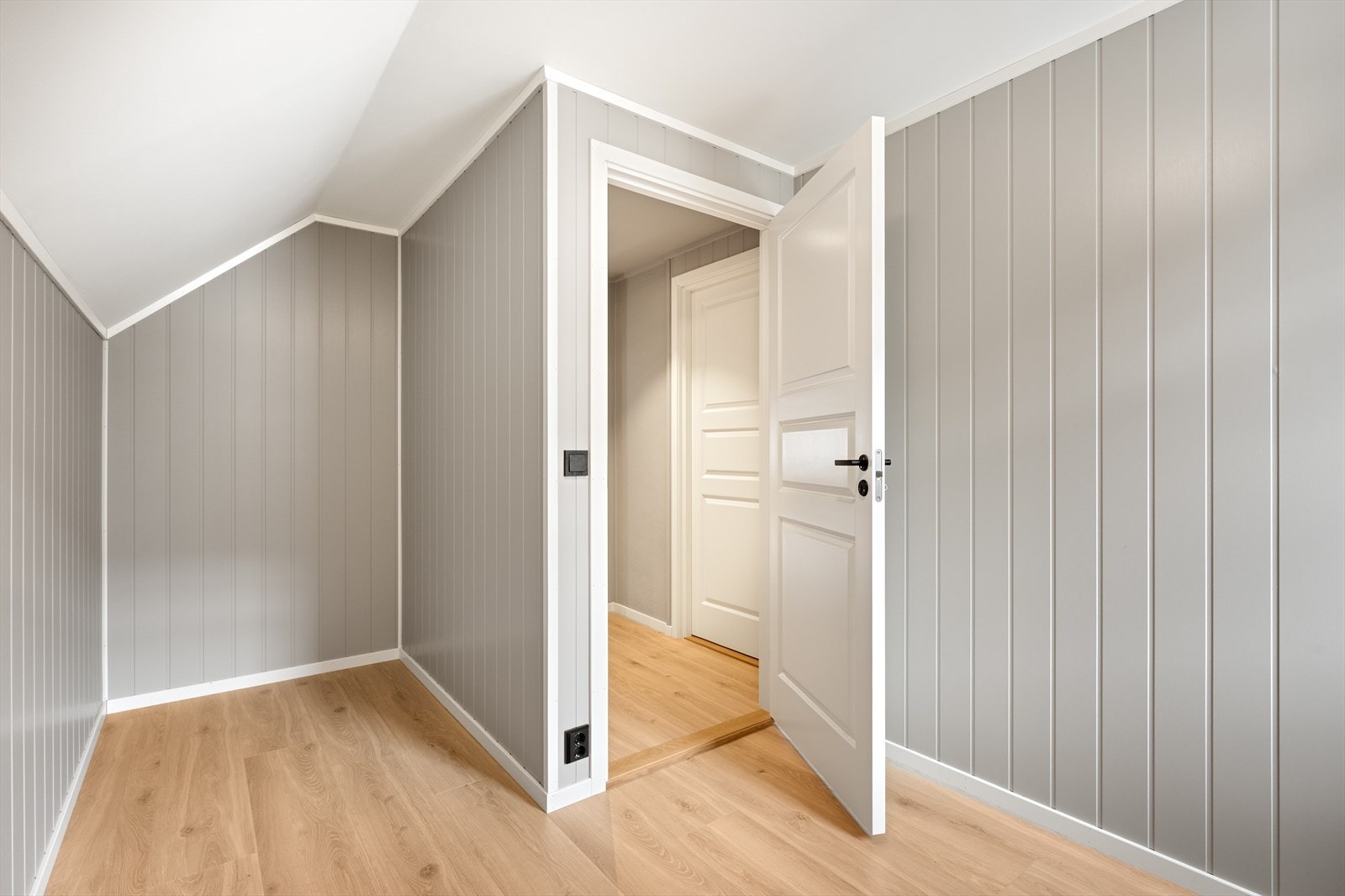 Det er mulighet for å innrede med klesskap på soverommene. Galleribilde