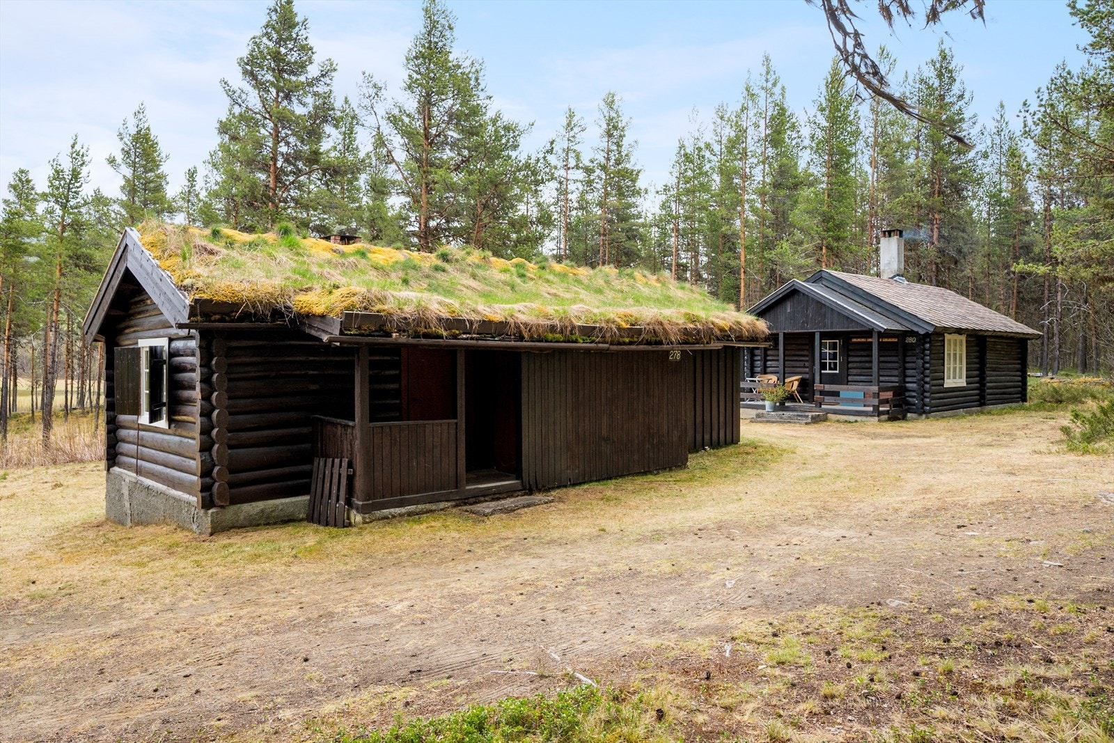 Det er opplyst torvtaket ble lagt i 1992. Galleribilde