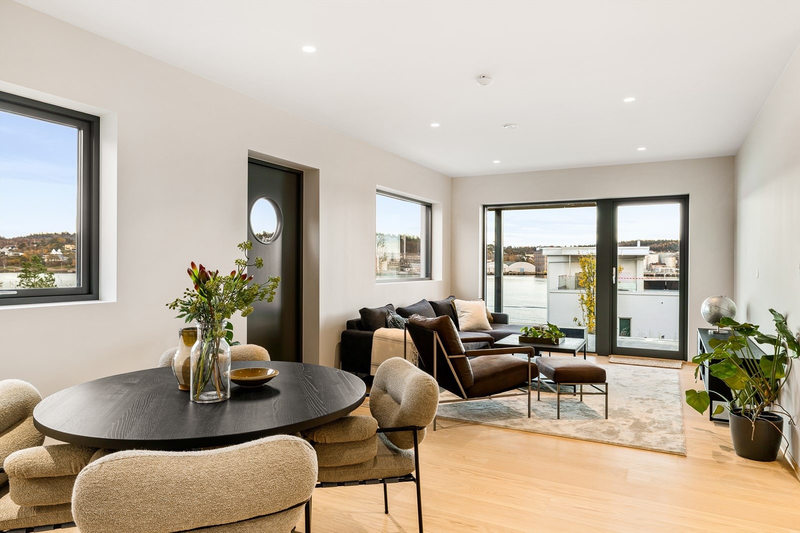 Flott utsikt også i leiligheten Galleribilde