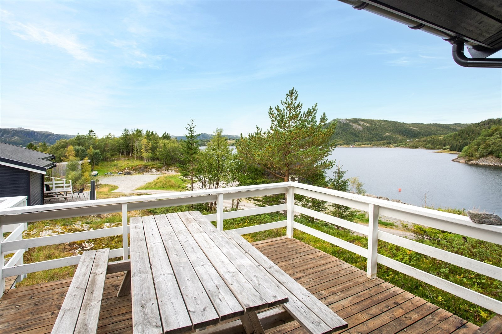 Flott utsikt ned mot Vågen Galleribilde