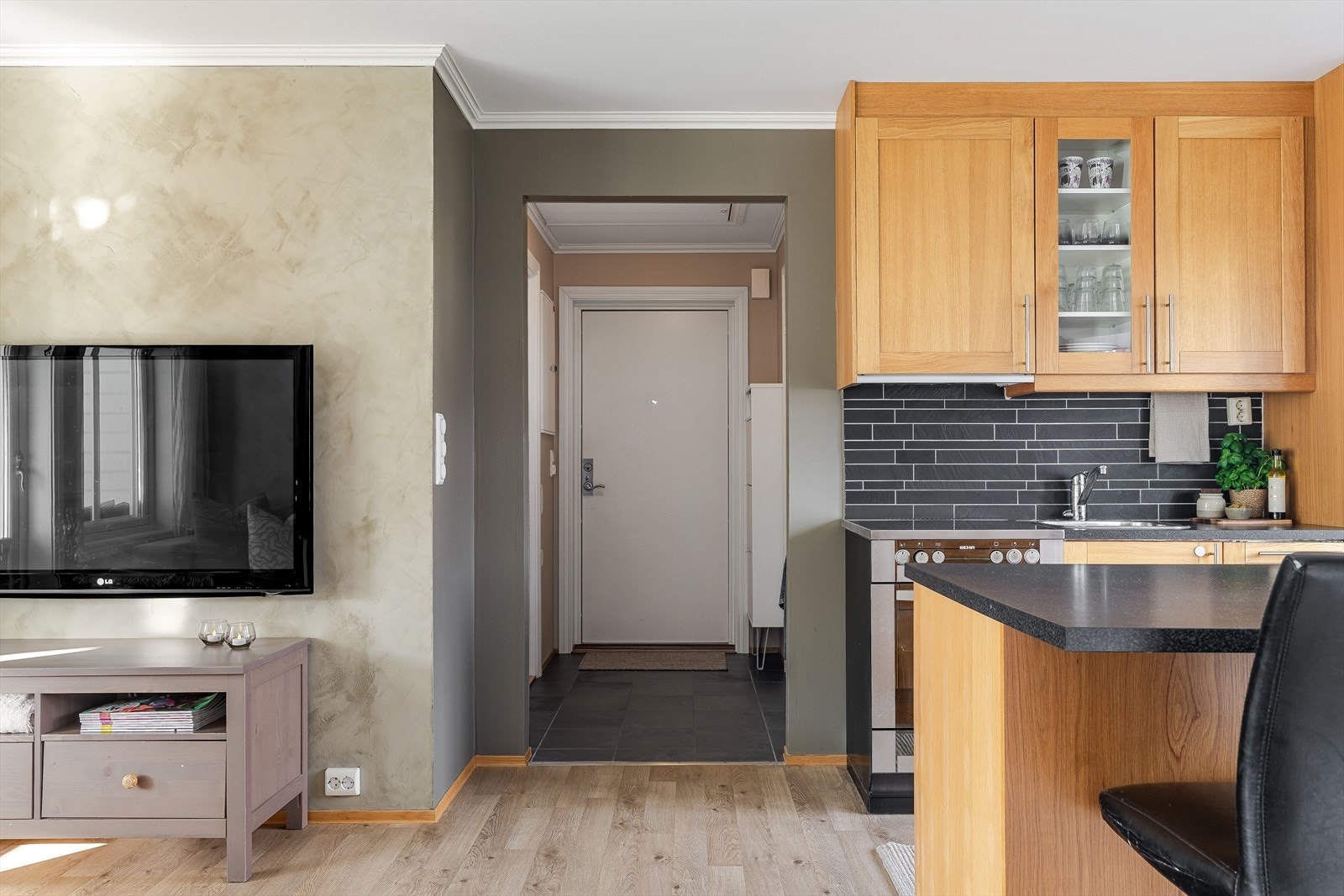 Leiligheten har balansert ventilasjon som gir frisk luft og et sunt inneklima. Galleribilde