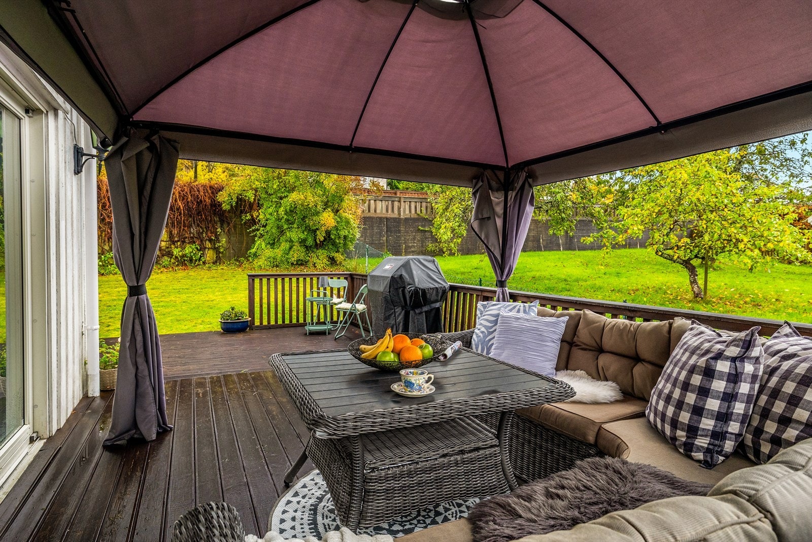 Stor ca 35 kvm og solrik veranda Galleribilde