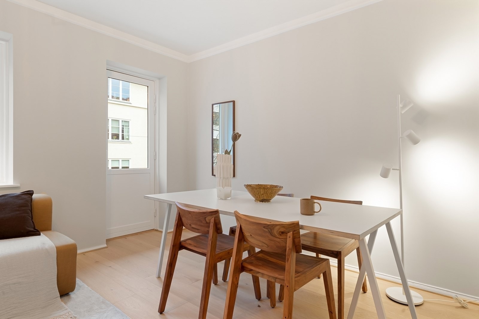 Fra stuen er det utgang til en flott balkong Galleribilde