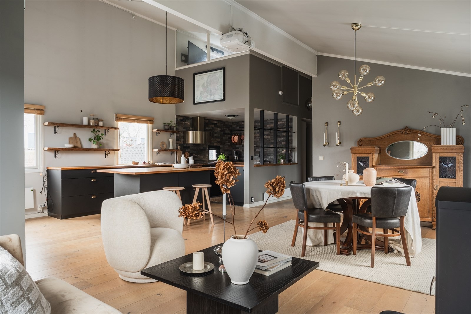 Aage Øien v/DNB Eiendom har gleden av å presentere Sleiverudlia 22 Galleribilde