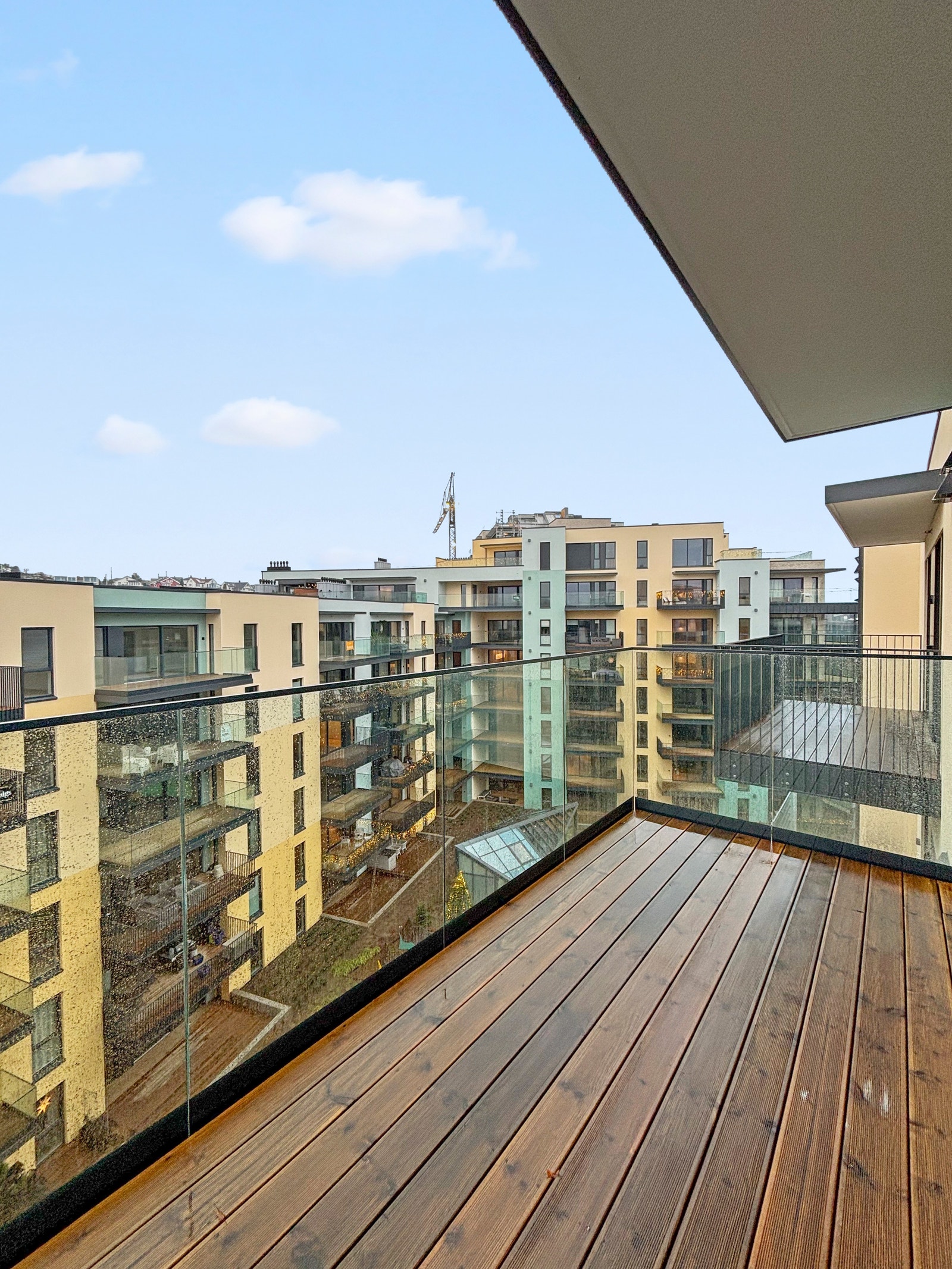 Flott balkong med utgang fra begge soverommene. Galleribilde