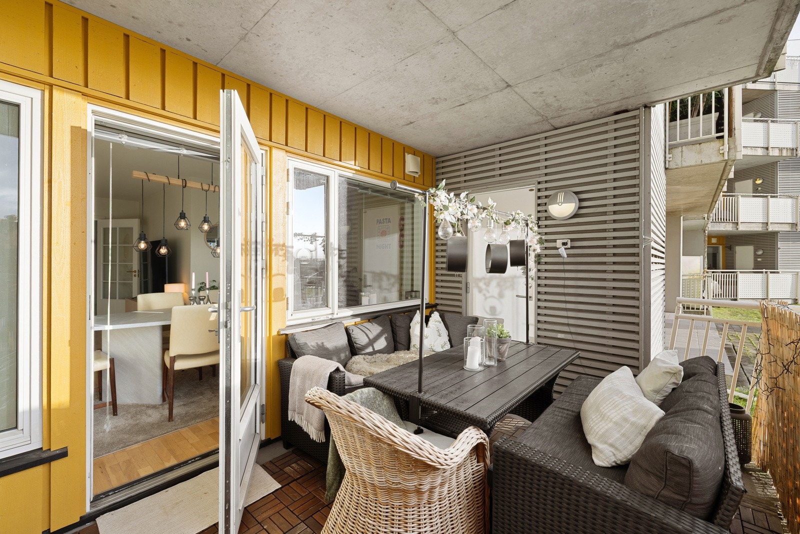 Sydvestvendt balkong på ca. 11 kvm. Galleribilde