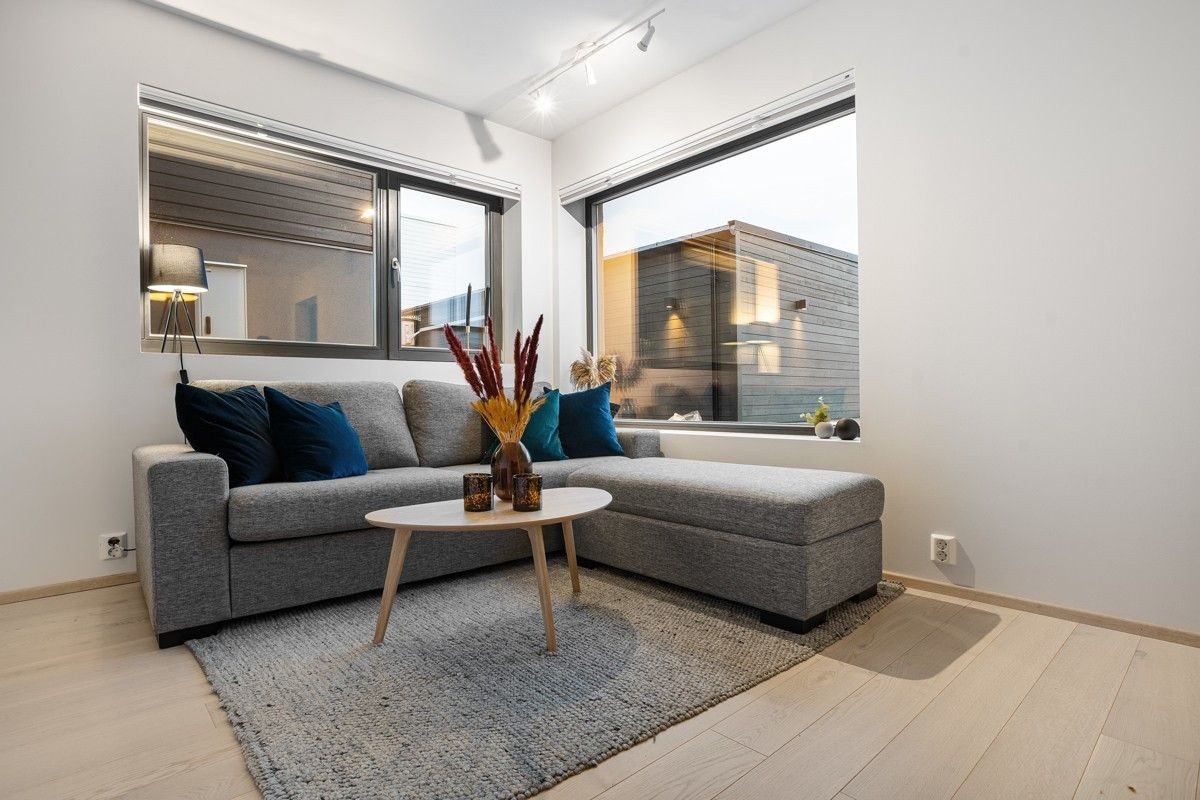 Lys og romslig stue Galleribilde