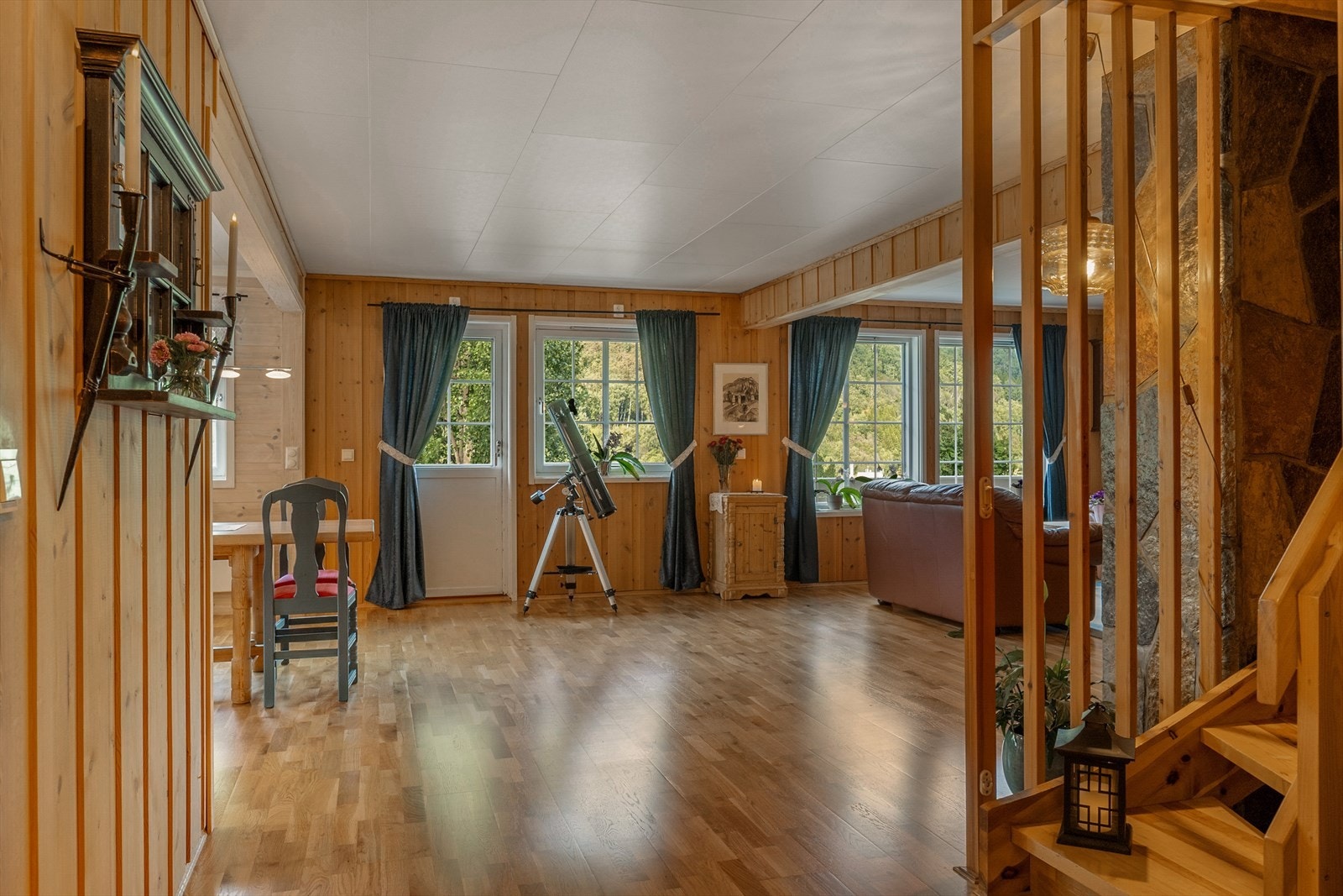 Boligen har også en loftsetasje med adkomst fra entréen. Galleribilde