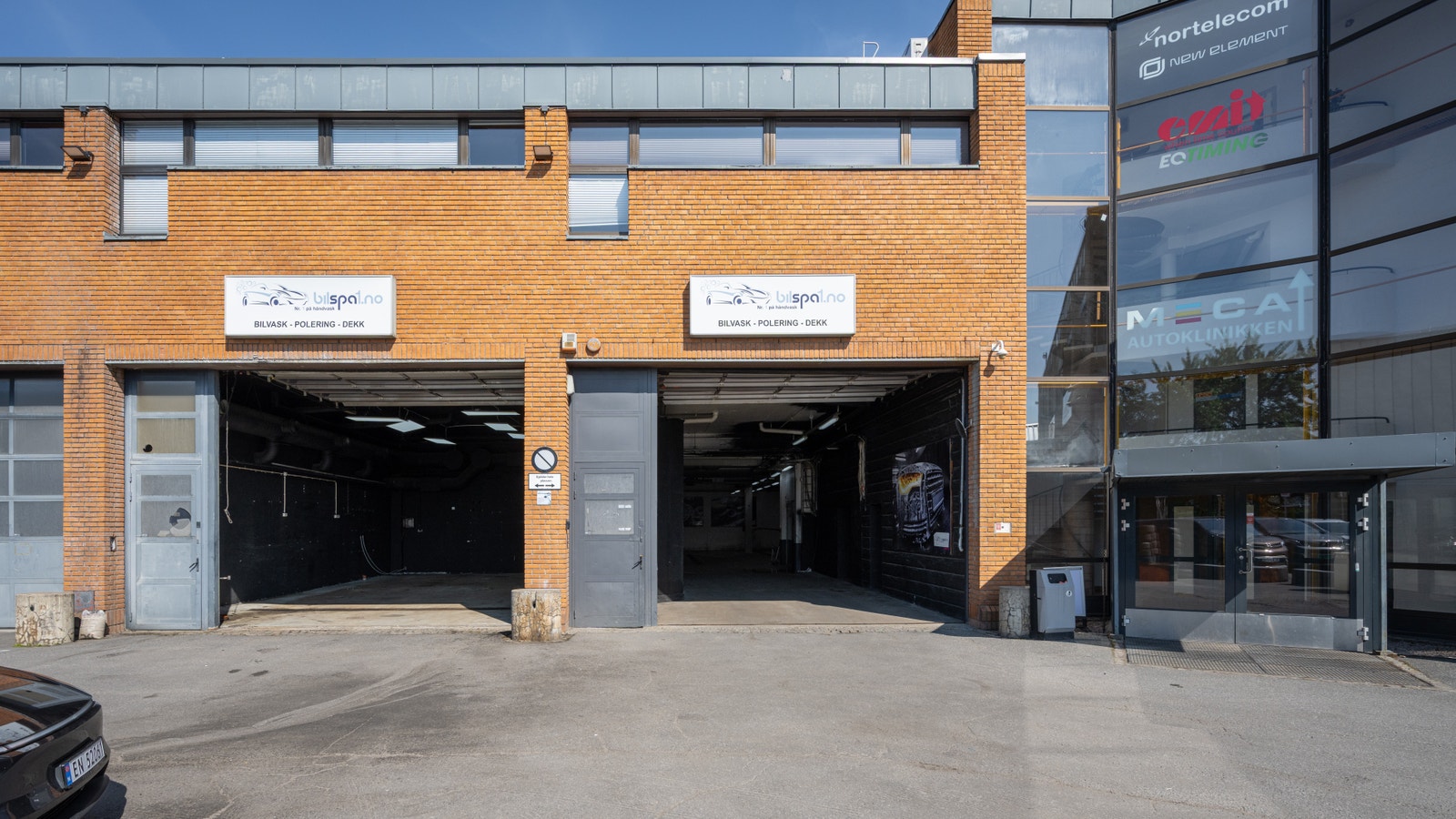 Stort og godt utstyrt verksted med en meget attraktiv beliggenhet på Kalbakken. Galleribilde