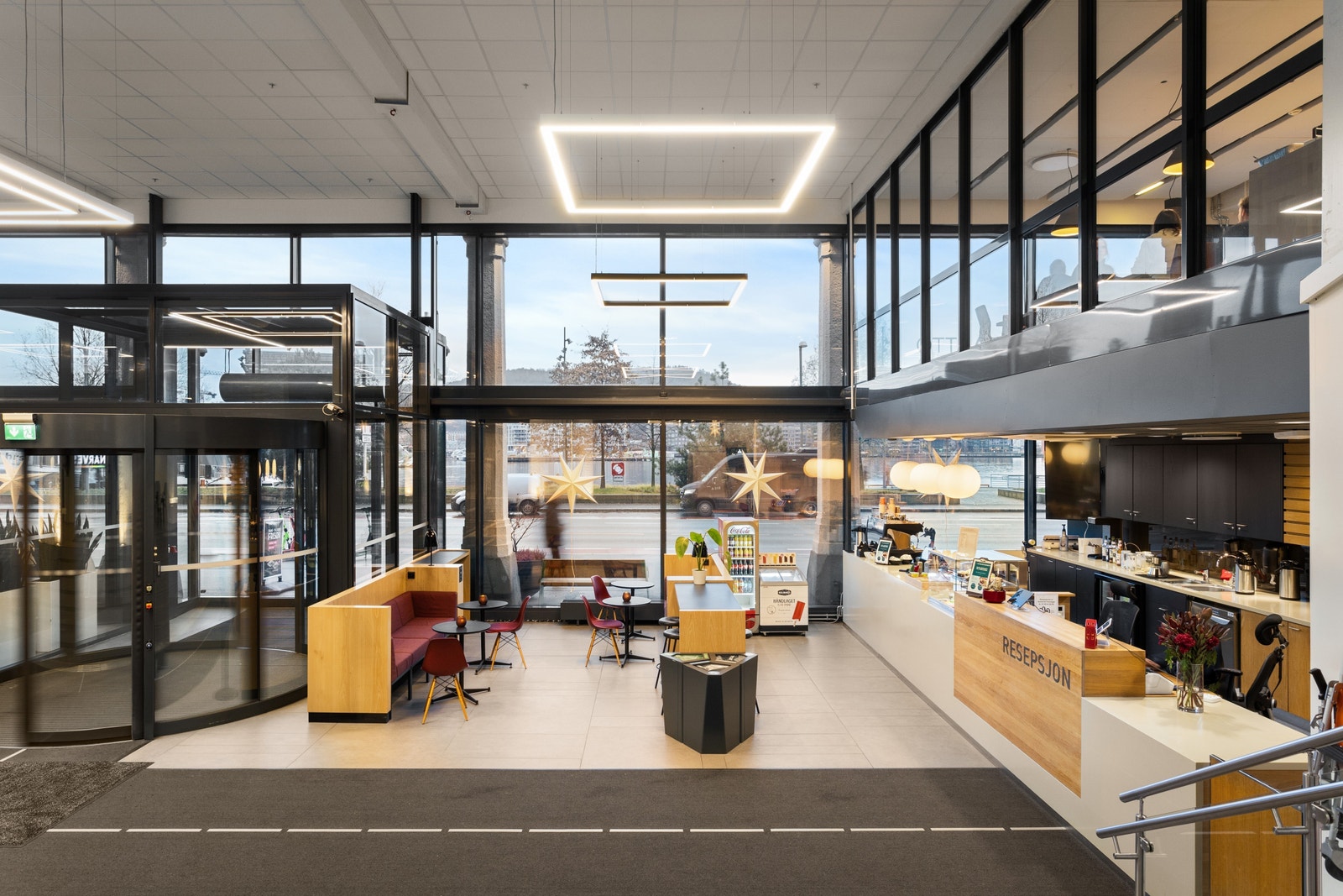 Bemannet resepsjon Galleribilde