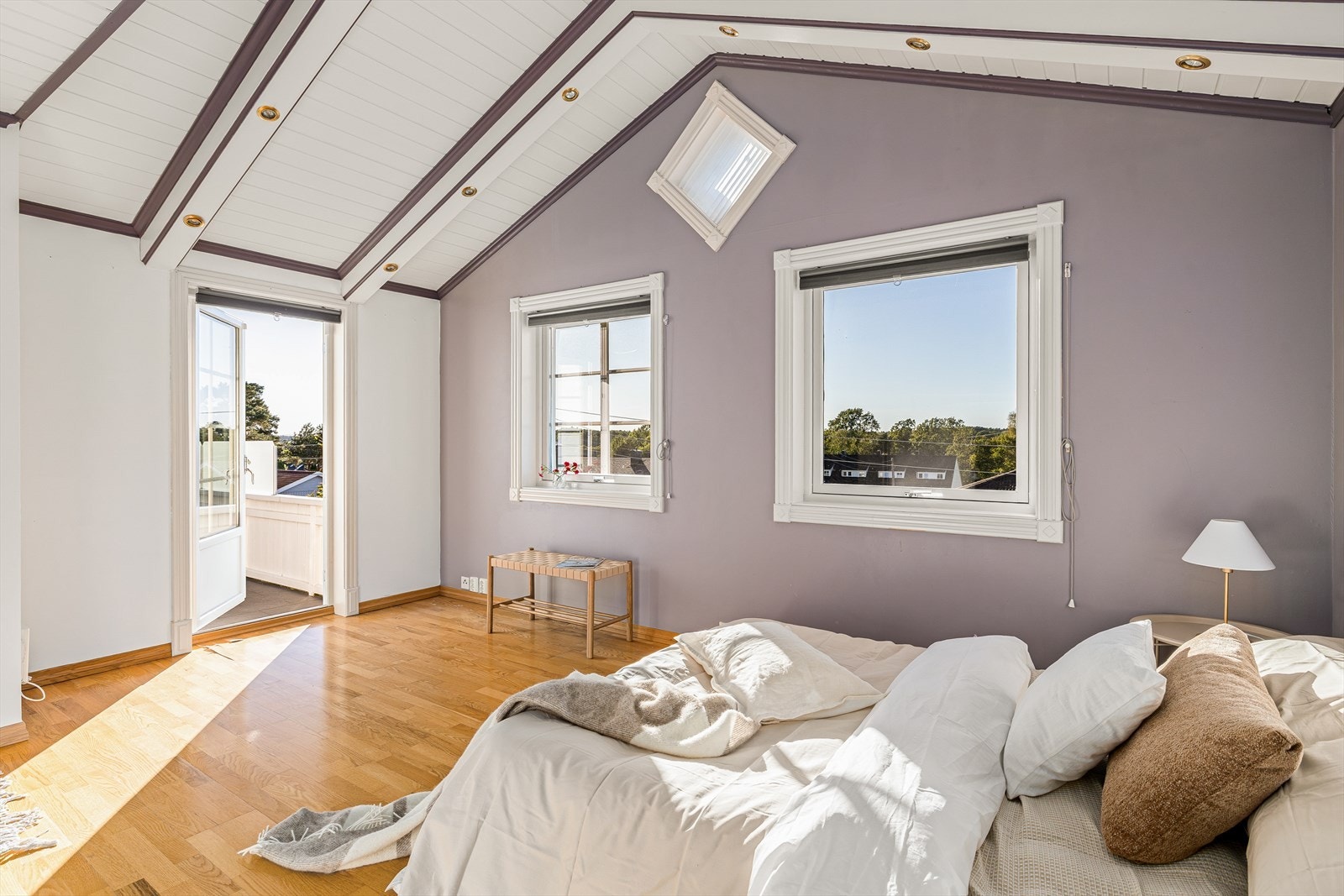 Direkte adkomst til solrik terrasse - perfekt for morgenkaffen eller hyggelige sommerkvelder! Galleribilde