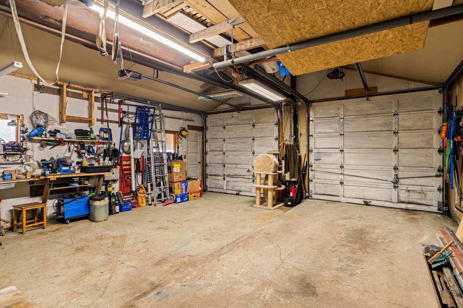 Dobbel garasje Galleribilde