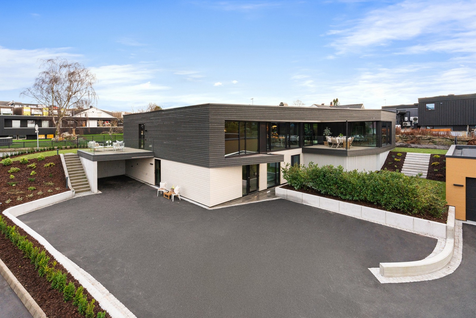 Mikkelsmessveien 2A presenteres av EIE eiendomsmegling v/ Torbjørn Lie - Eiendomsmegler MNEF/Salgsleder/Partner
| Fotograf Arve Gravdal Galleribilde