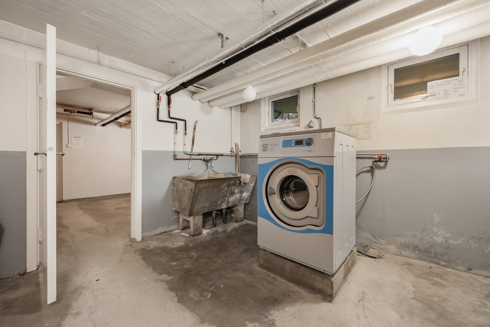 Borettslaget har fellesvaskeri som er tilgjengelig for beboerne. Galleribilde