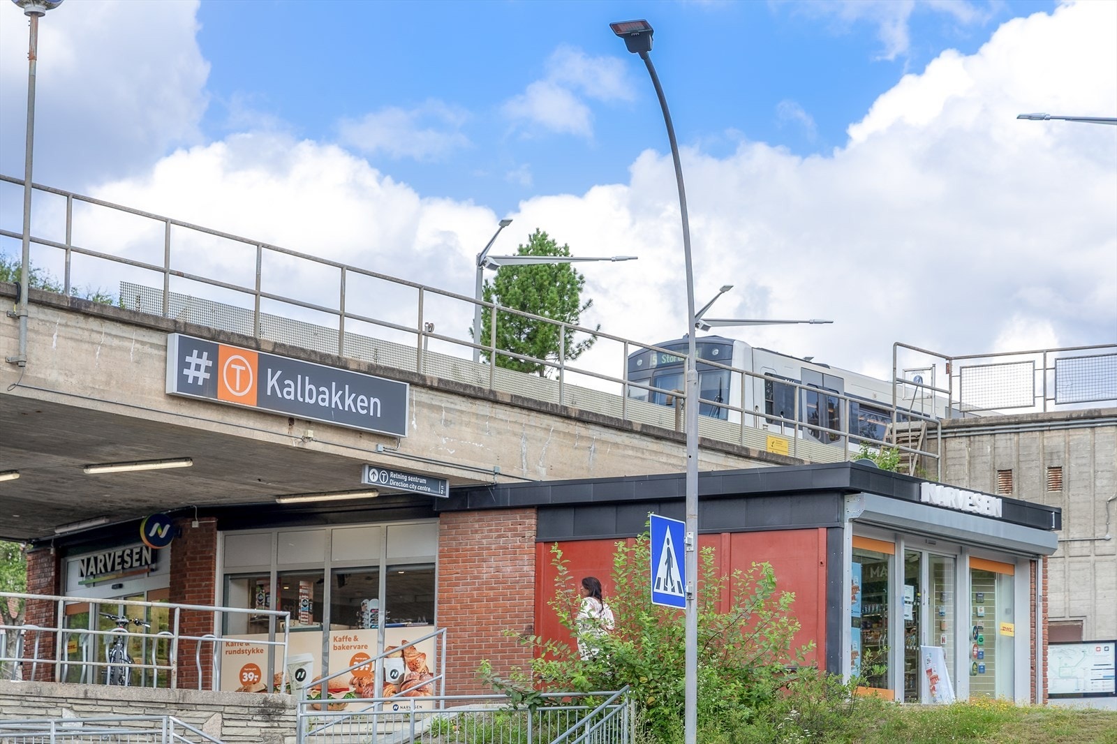 Kalbakken T-banestasjon ligger kun en kort spasertur unna - gir enkel tilgang til Oslo sentrum. Galleribilde
