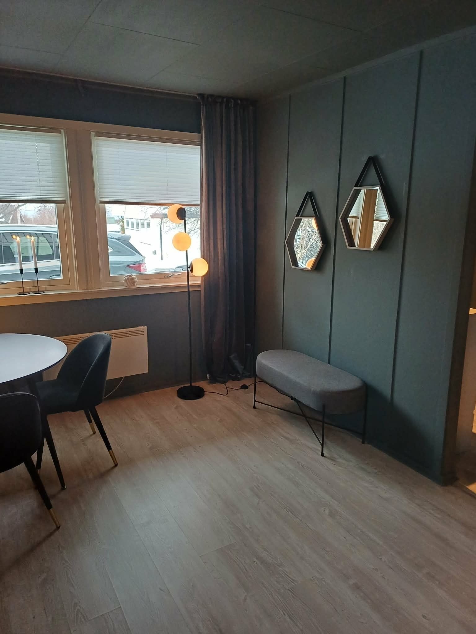 Stue utleiedel Galleribilde