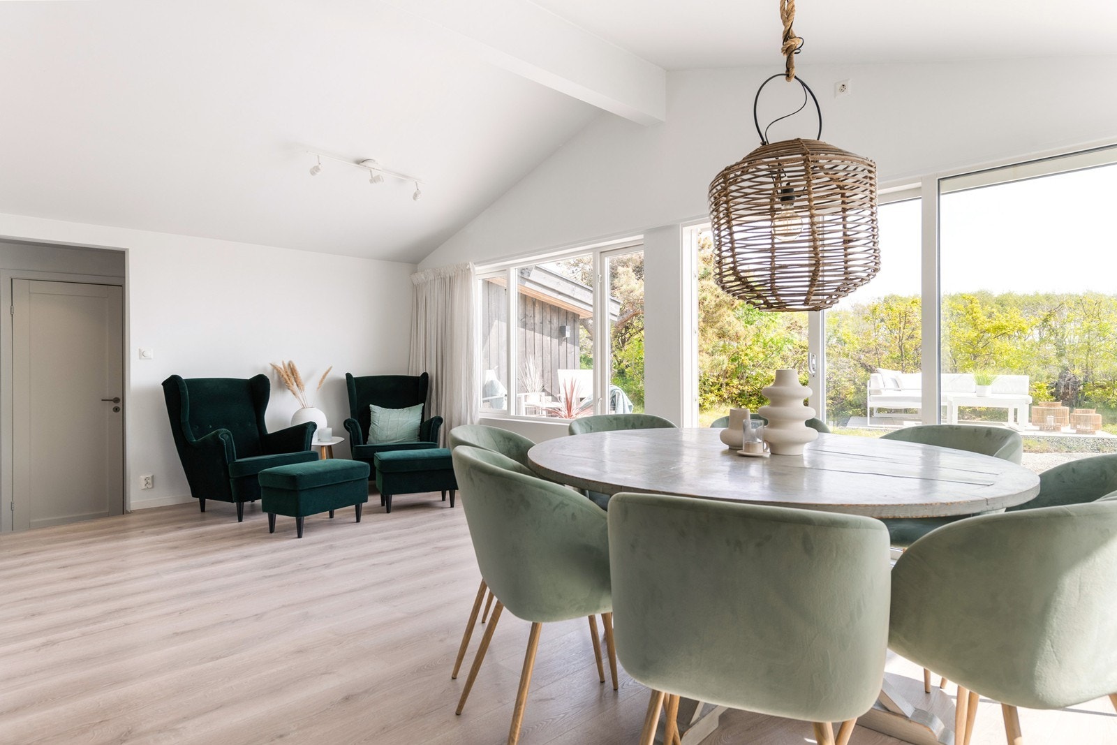 Stue/spisestue oppusset i 2020. Galleribilde