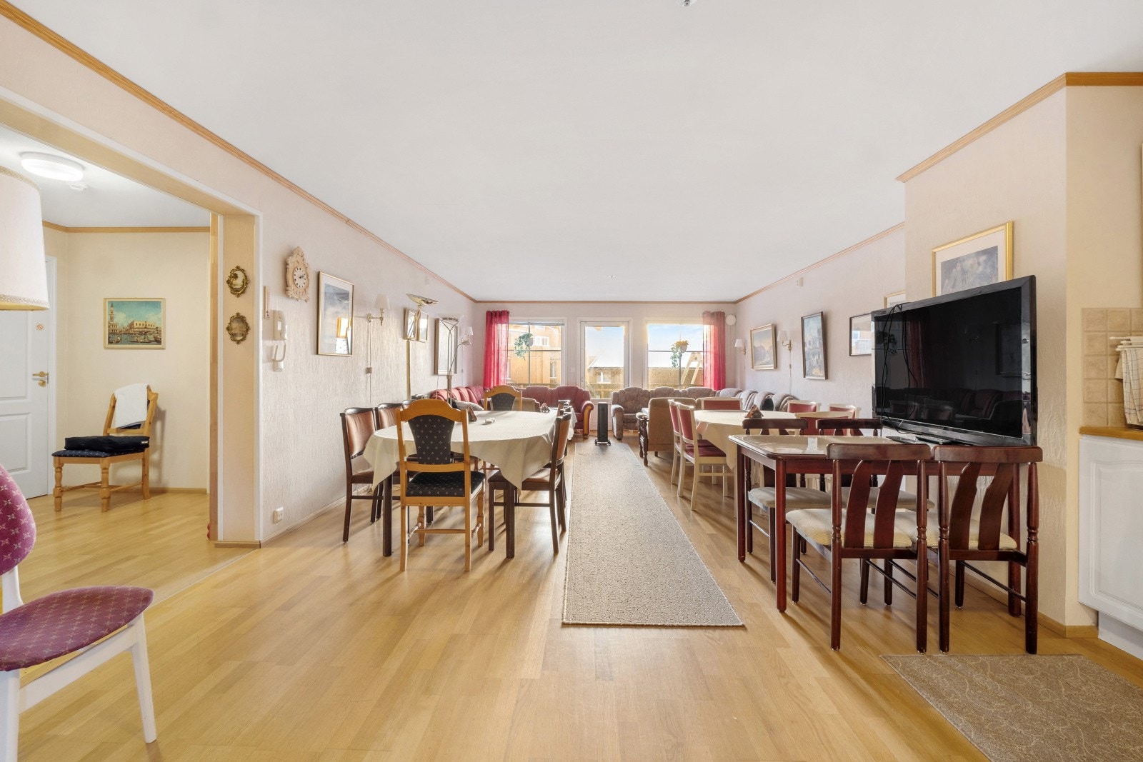 Felles stue som kan leies etter vedtatte regler, perfekt for selskap eller arrangementer. Galleribilde