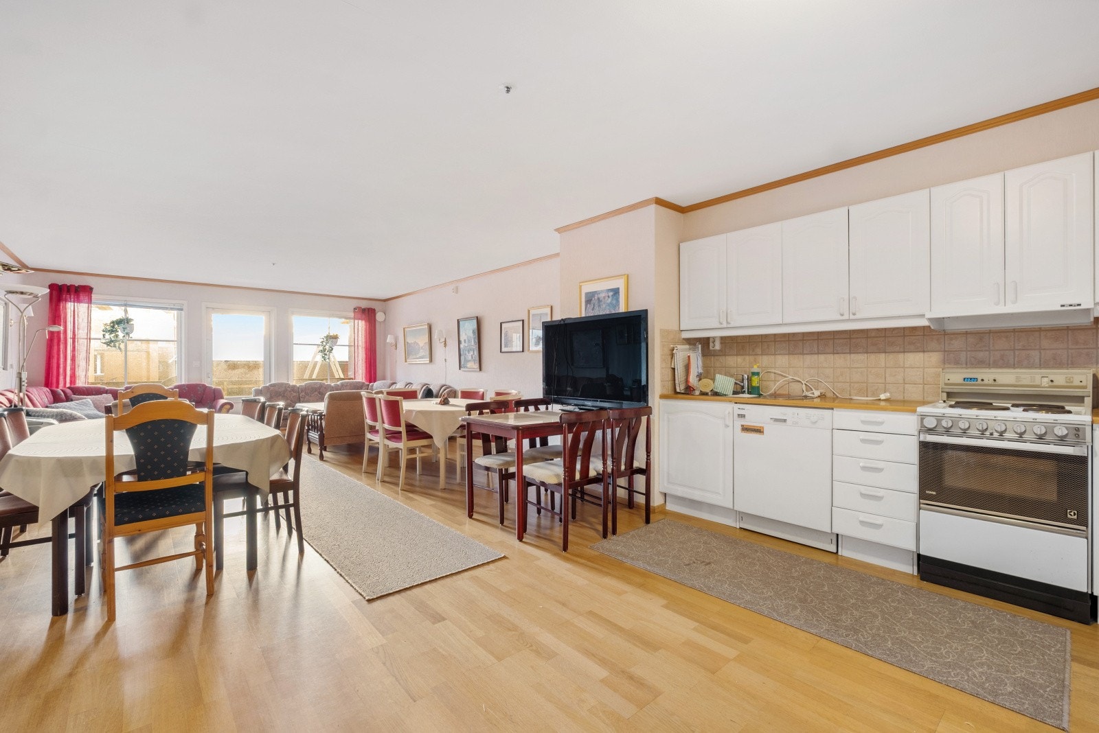 Felles stue som kan leies etter vedtatte regler, perfekt for selskap eller arrangementer. Galleribilde