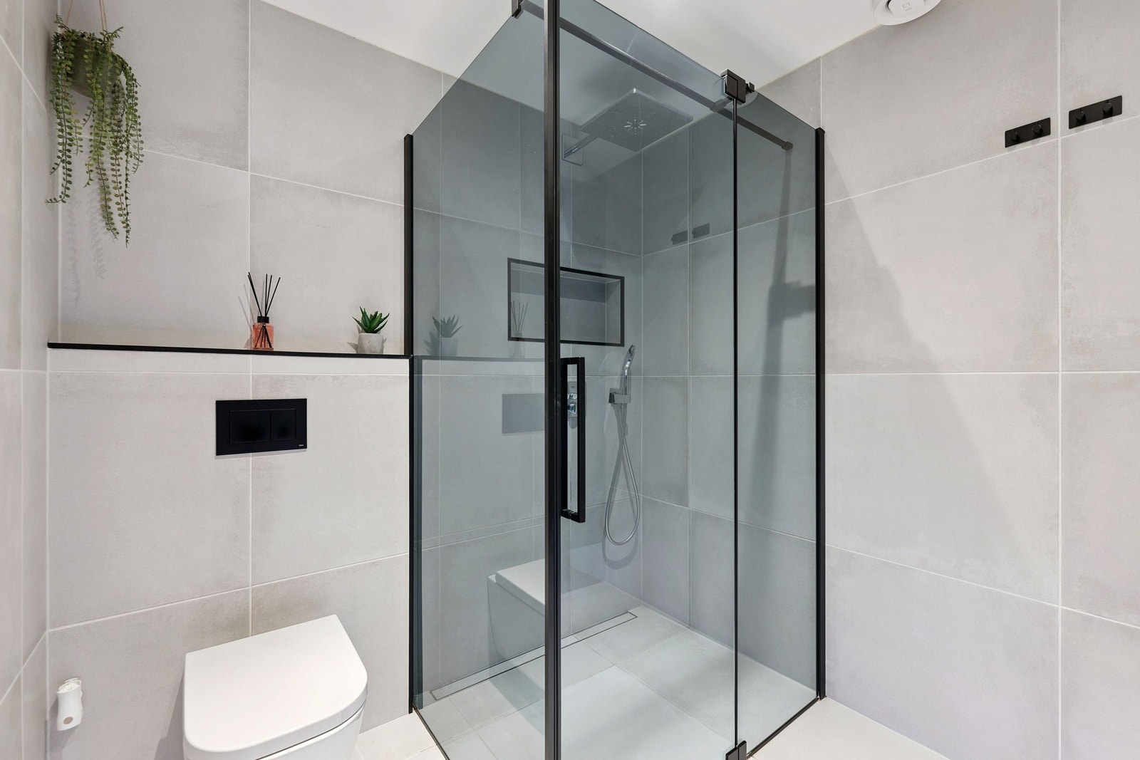 Ekstra stor dusj med takdusj Galleribilde