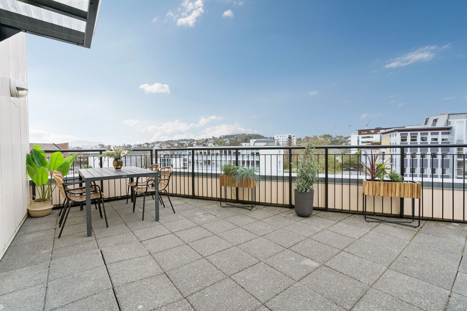 Felles takterrasse for sameiet Galleribilde