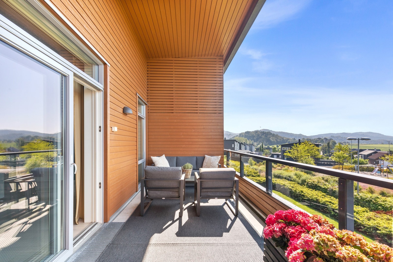 Her er det god plass til å innrede med en hyggelig sittegruppe. Galleribilde