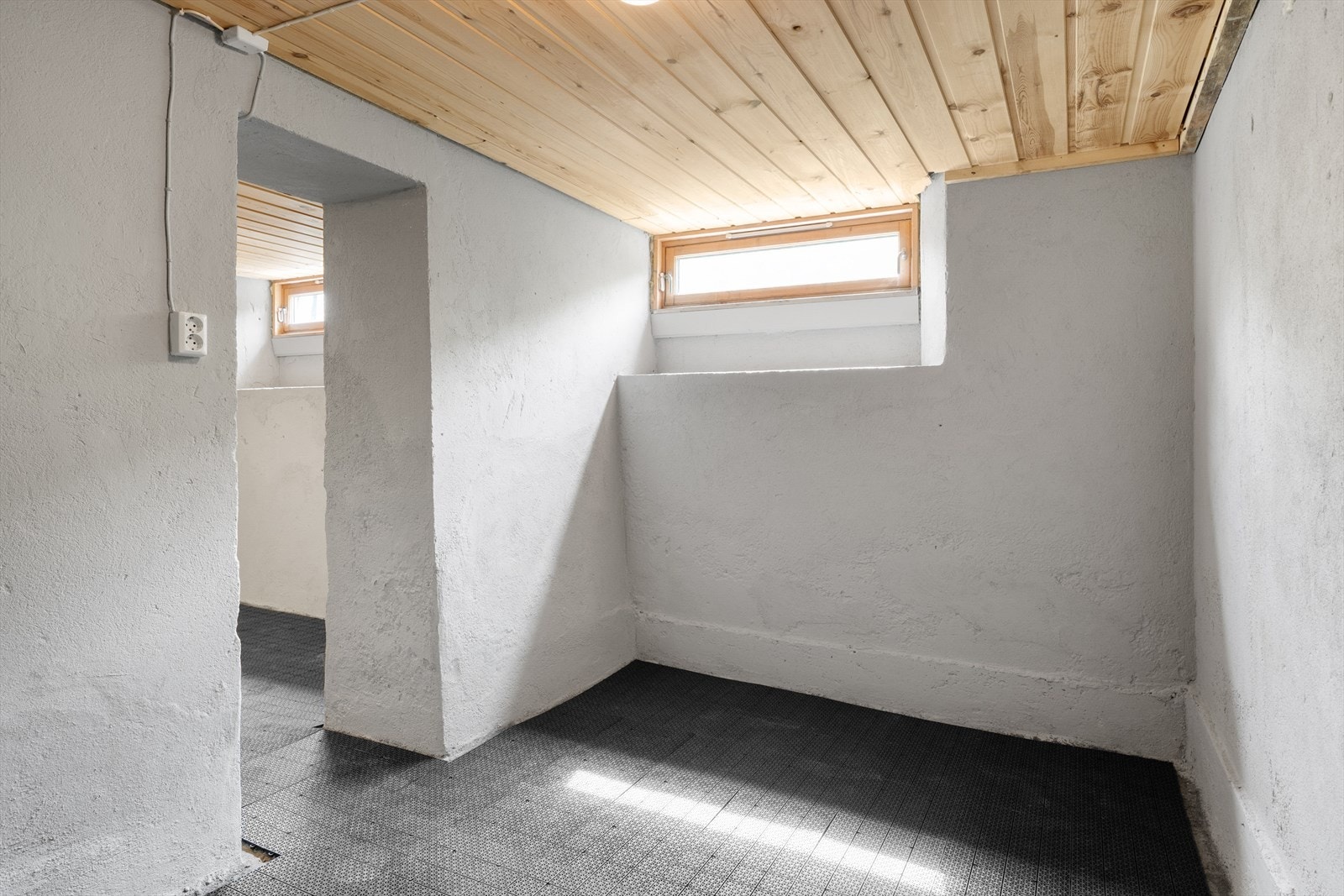 Rommene i kjelleren gir godt med lagrings- og oppbevaringsplass. Galleribilde