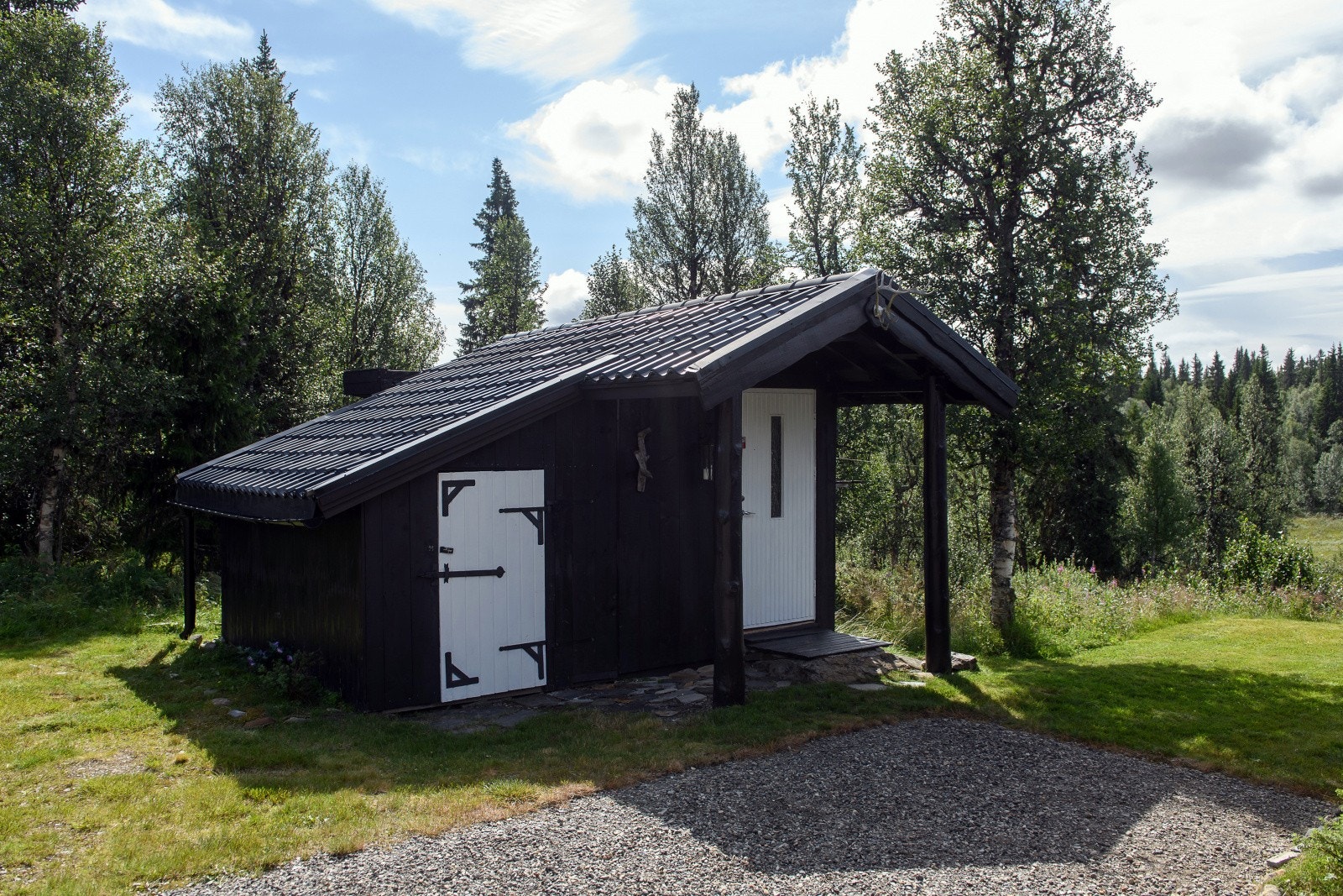 I tillegg har eiendommen en frittstående bod på 7 kvm. Galleribilde