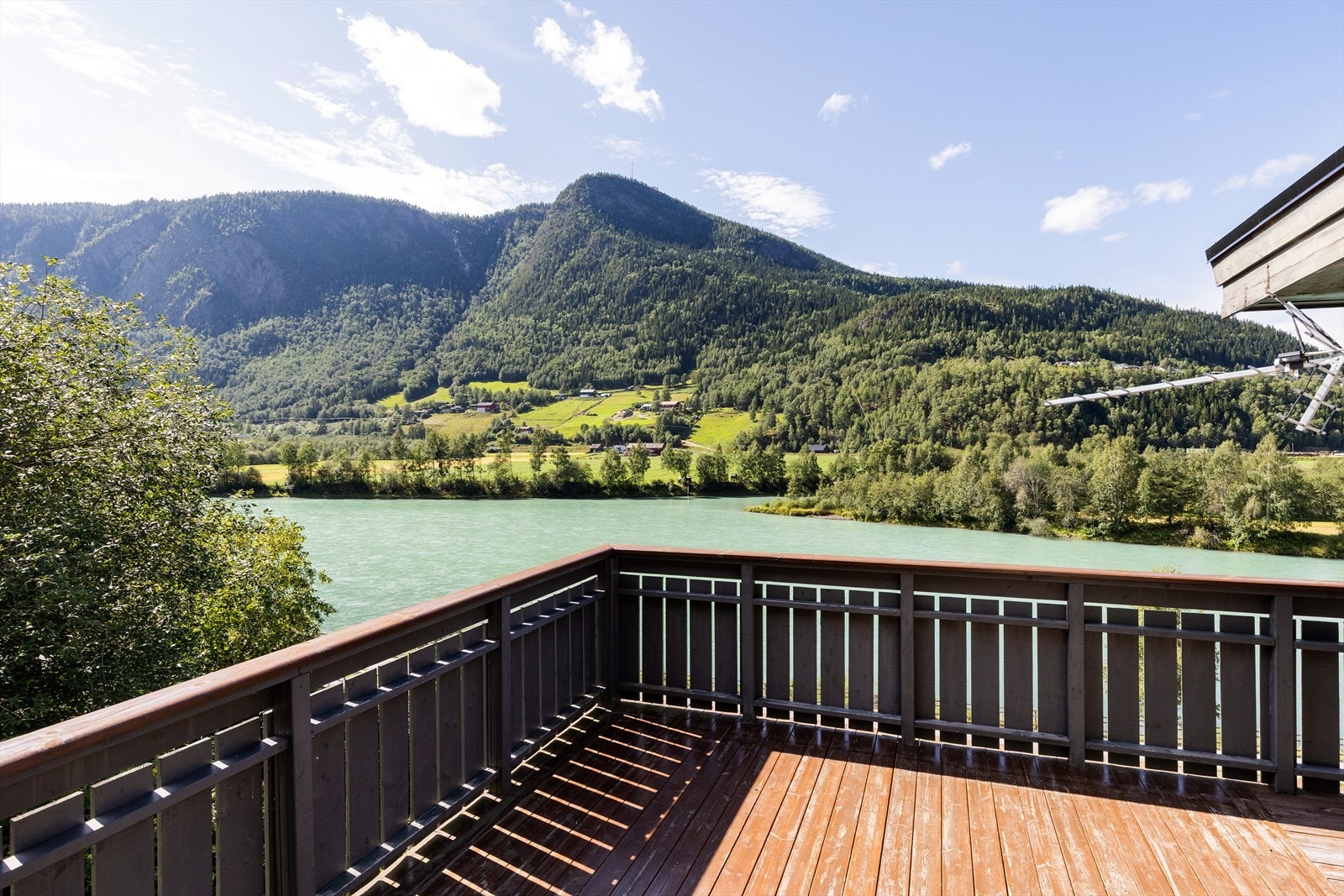 Terrassen er ca 31 kvm. Galleribilde