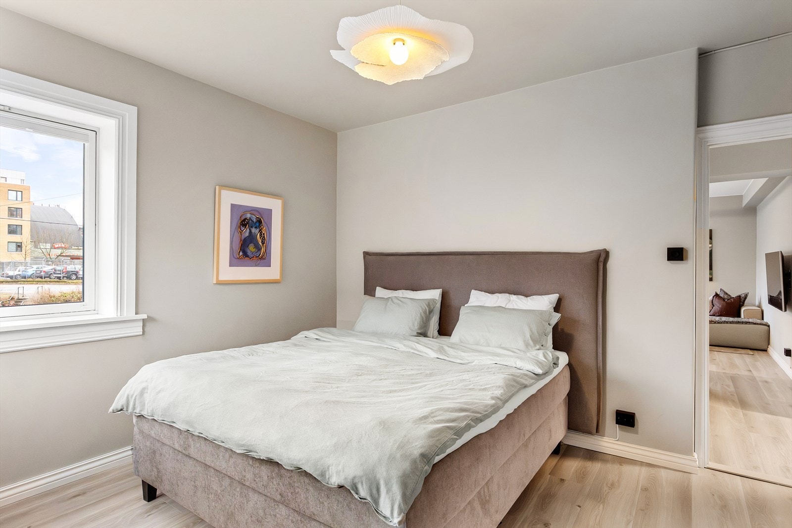 Soverommet er vendt mot rolige fellesområder, som skaper en behagelig atmosfære. Galleribilde