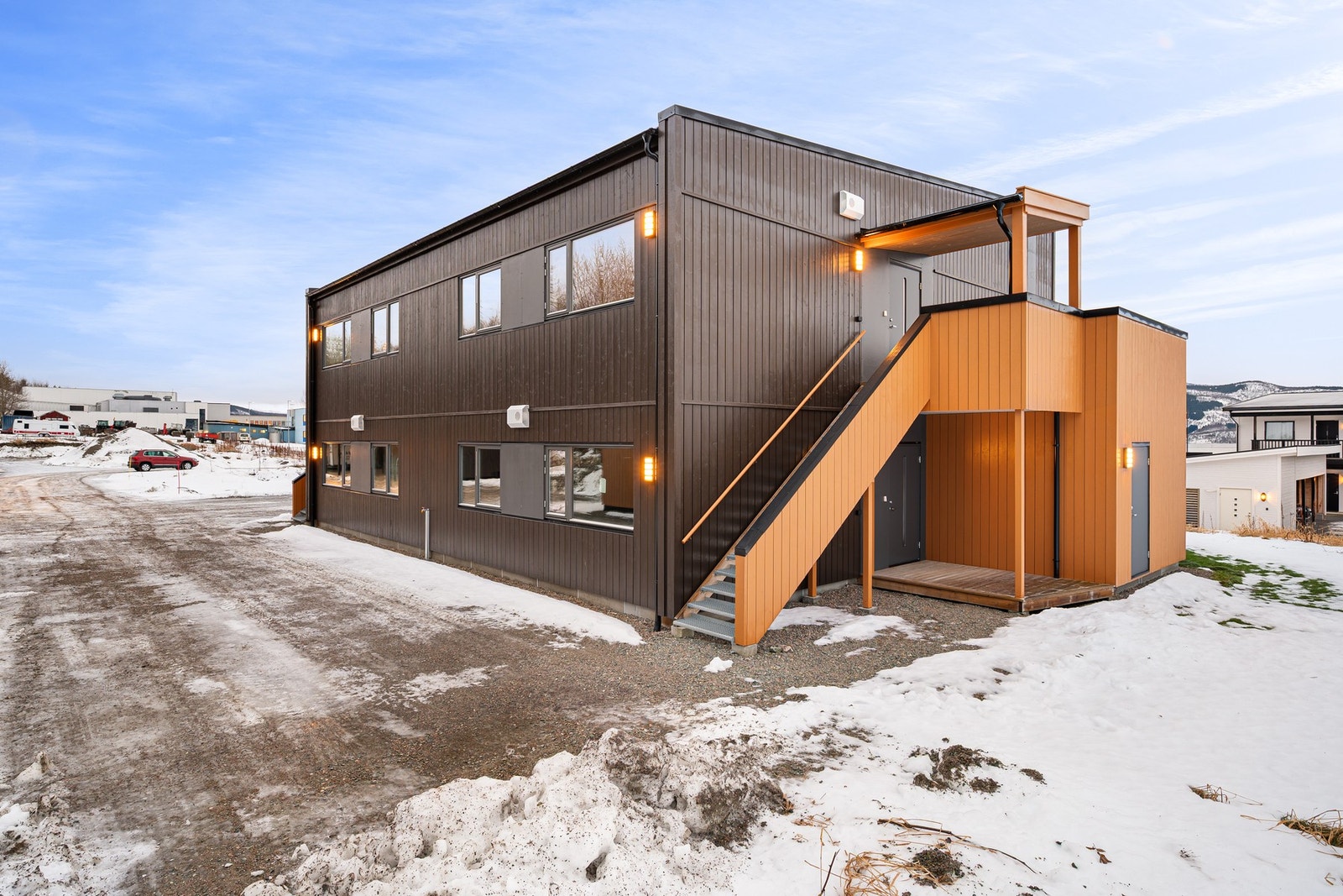 Trapp opp til inngangsparti Galleribilde