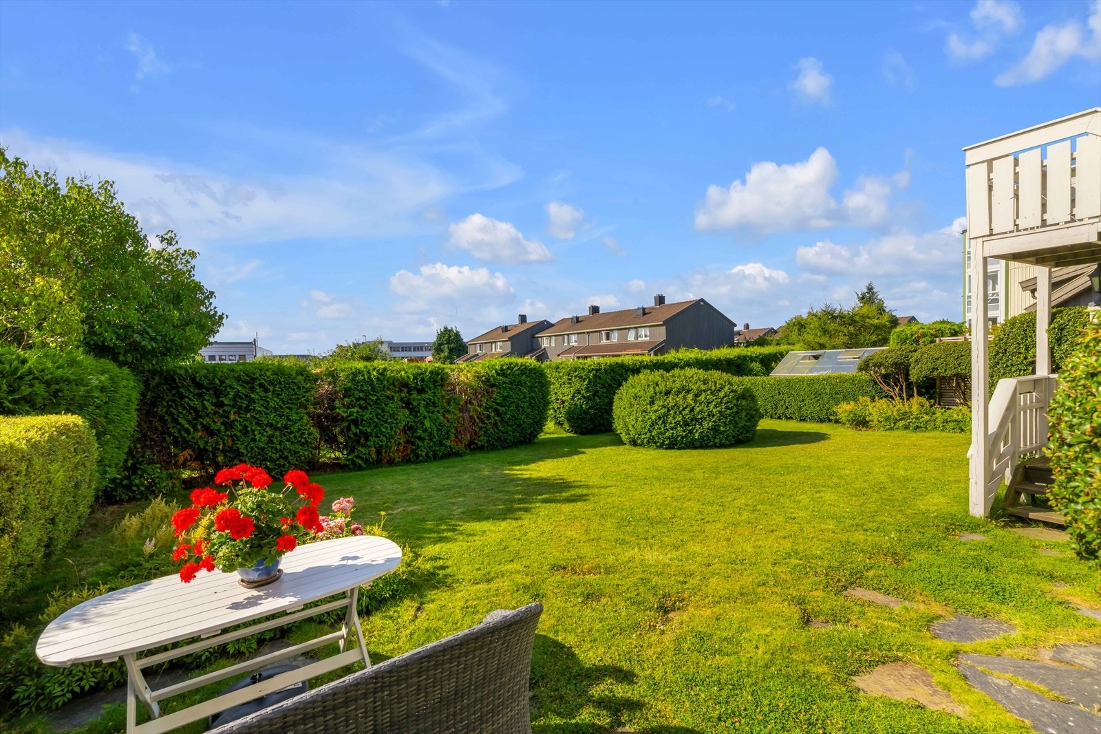 Deilig hage med lite innsyn Galleribilde