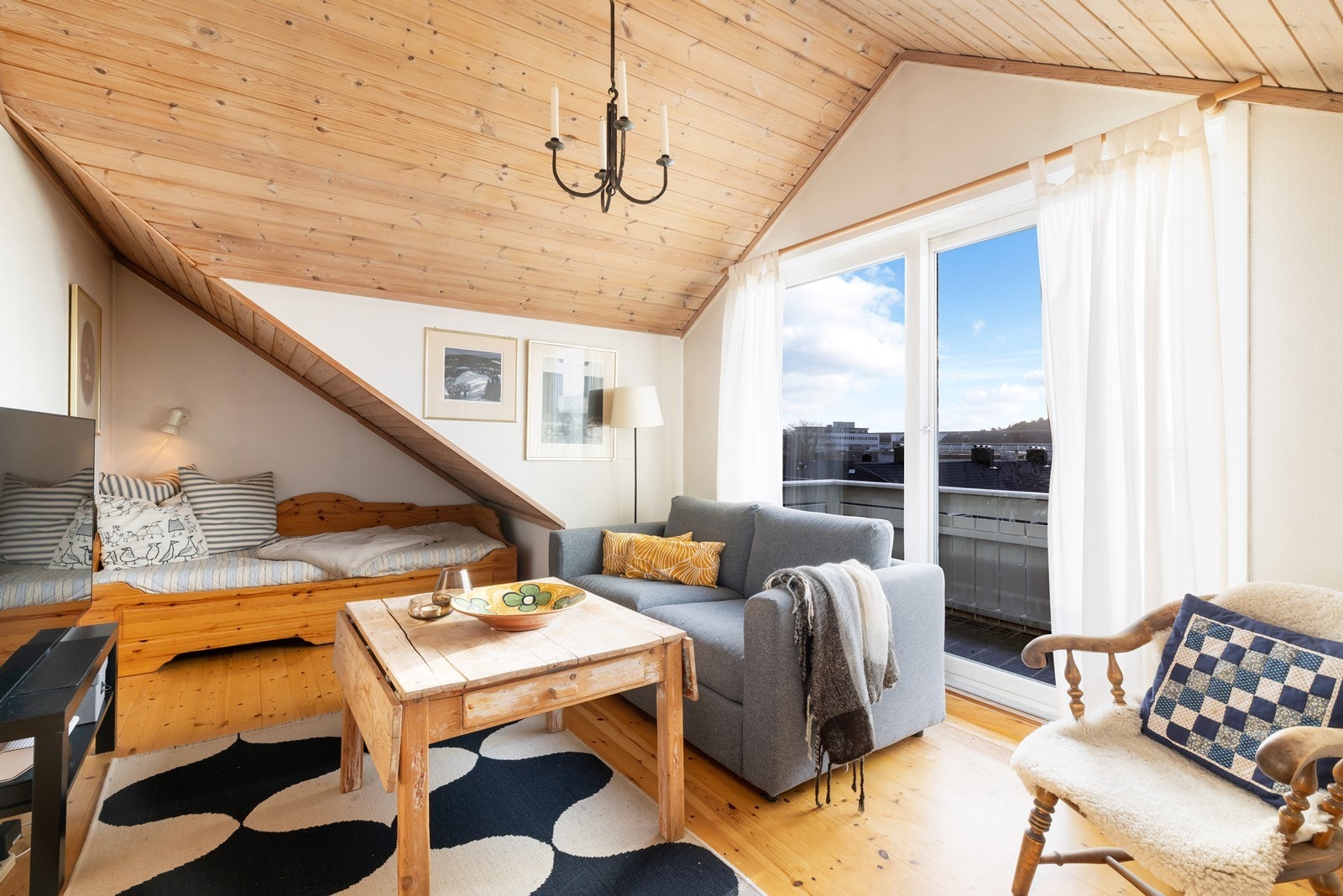 Skyvedør ut til balkong i 3. etg. Galleribilde