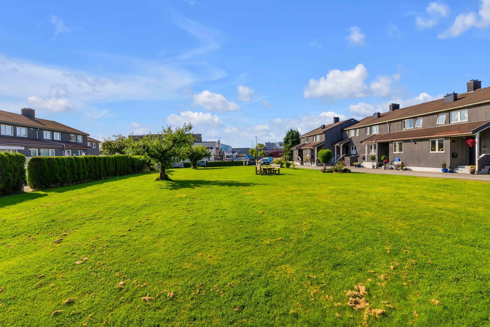 Eiendommen grenser til felles grøntareal Galleribilde