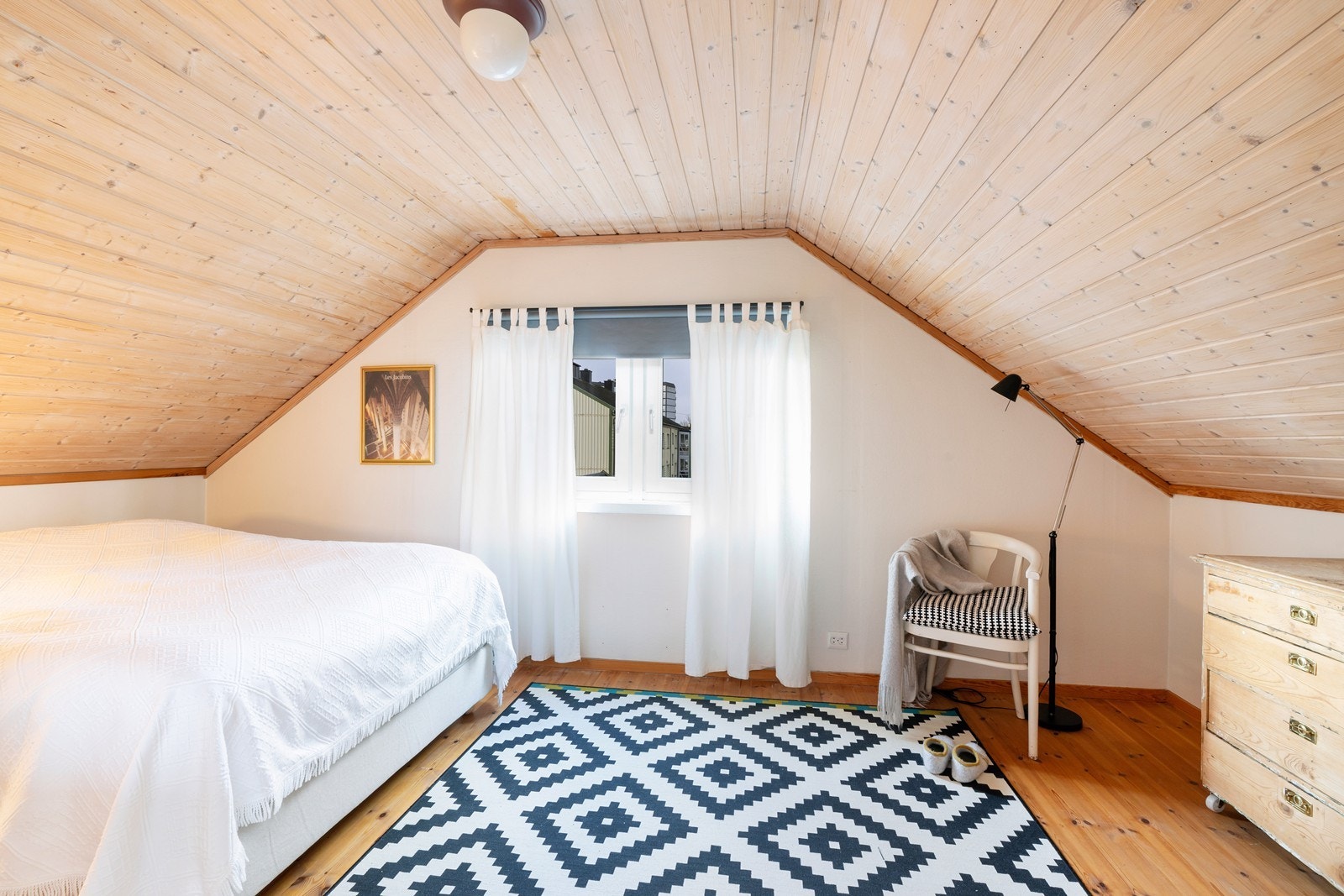 Soverom - Vinduer loft soverom er litt for små til å tilfredsstille dagens krav Galleribilde