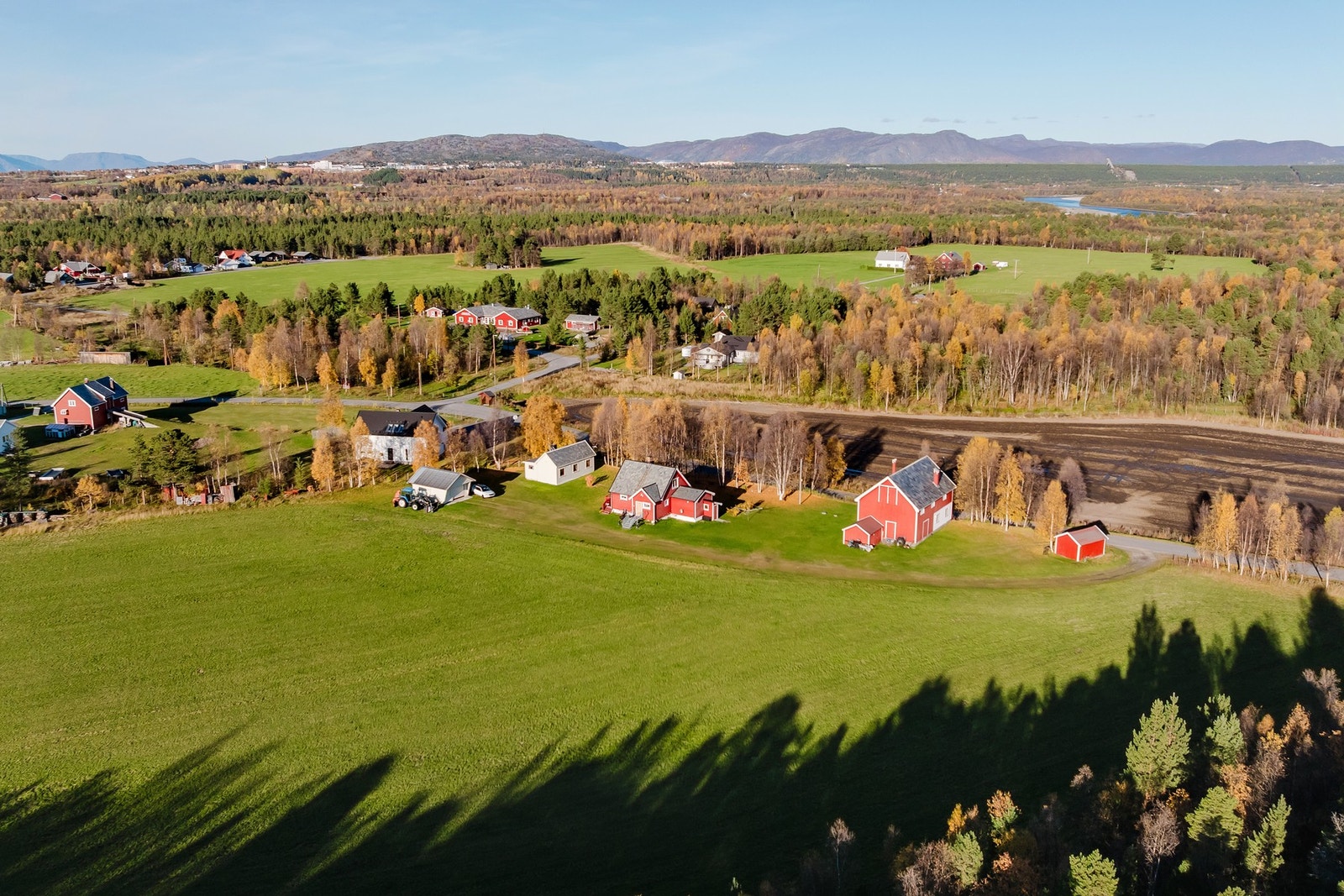 Her bor man tilbaketrukket fra byens mer hektiske områder, men har likevel enkel tilgang til nødvendige servicetilbud. Galleribilde