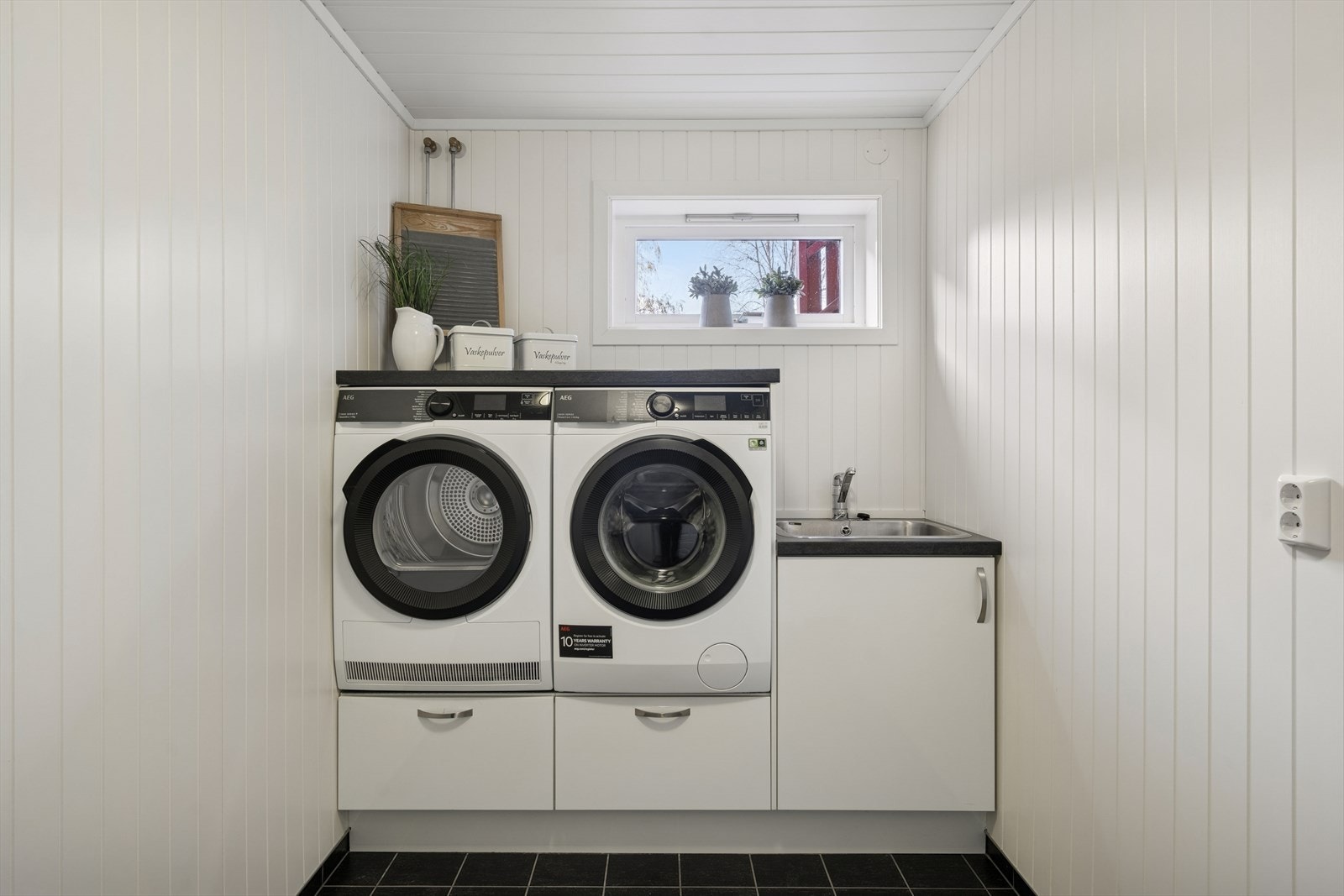 Vaskerom Galleribilde